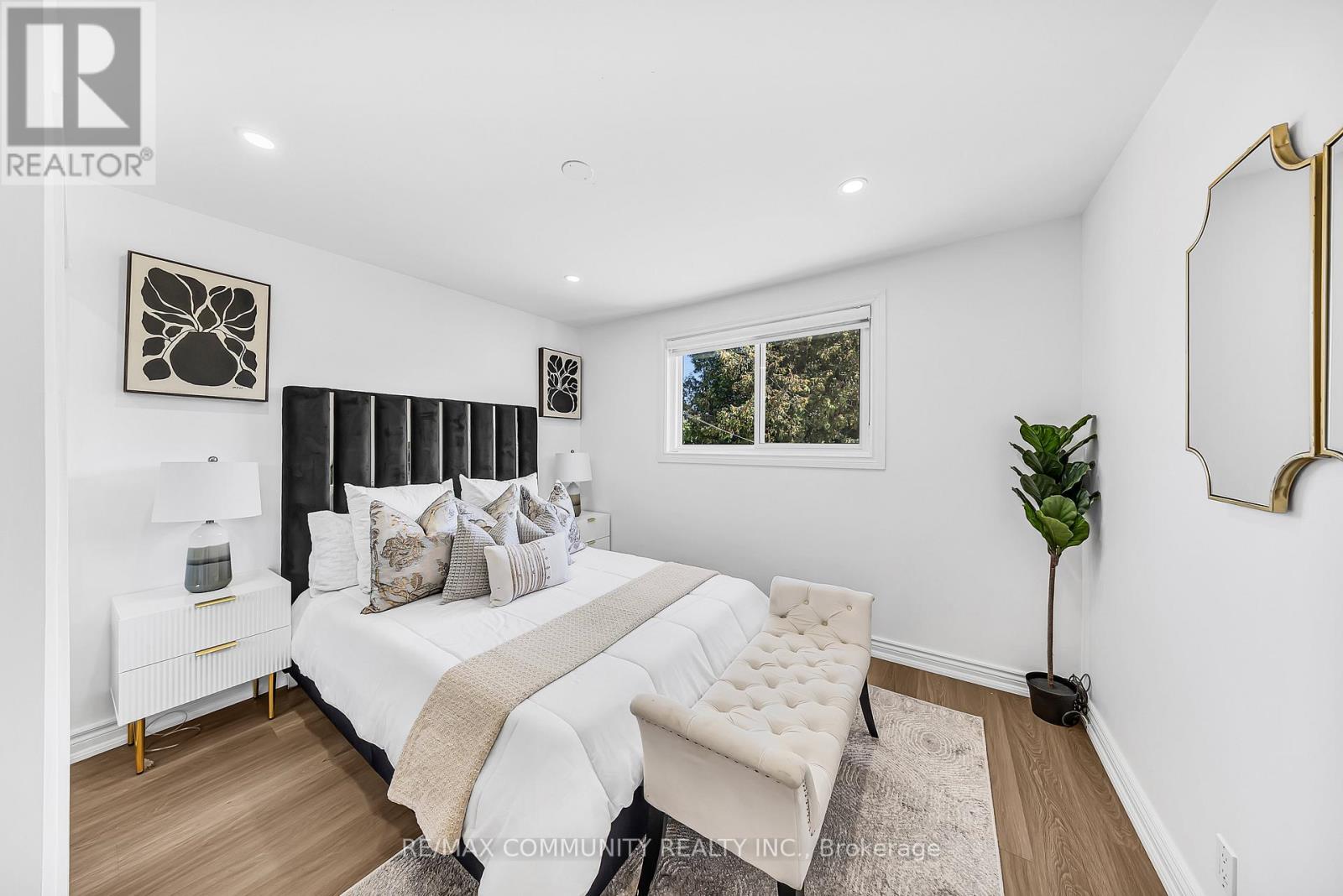 733 Lublin Avenue, Pickering, Ontario  L1W 1Z1 - Photo 5 - E12984364