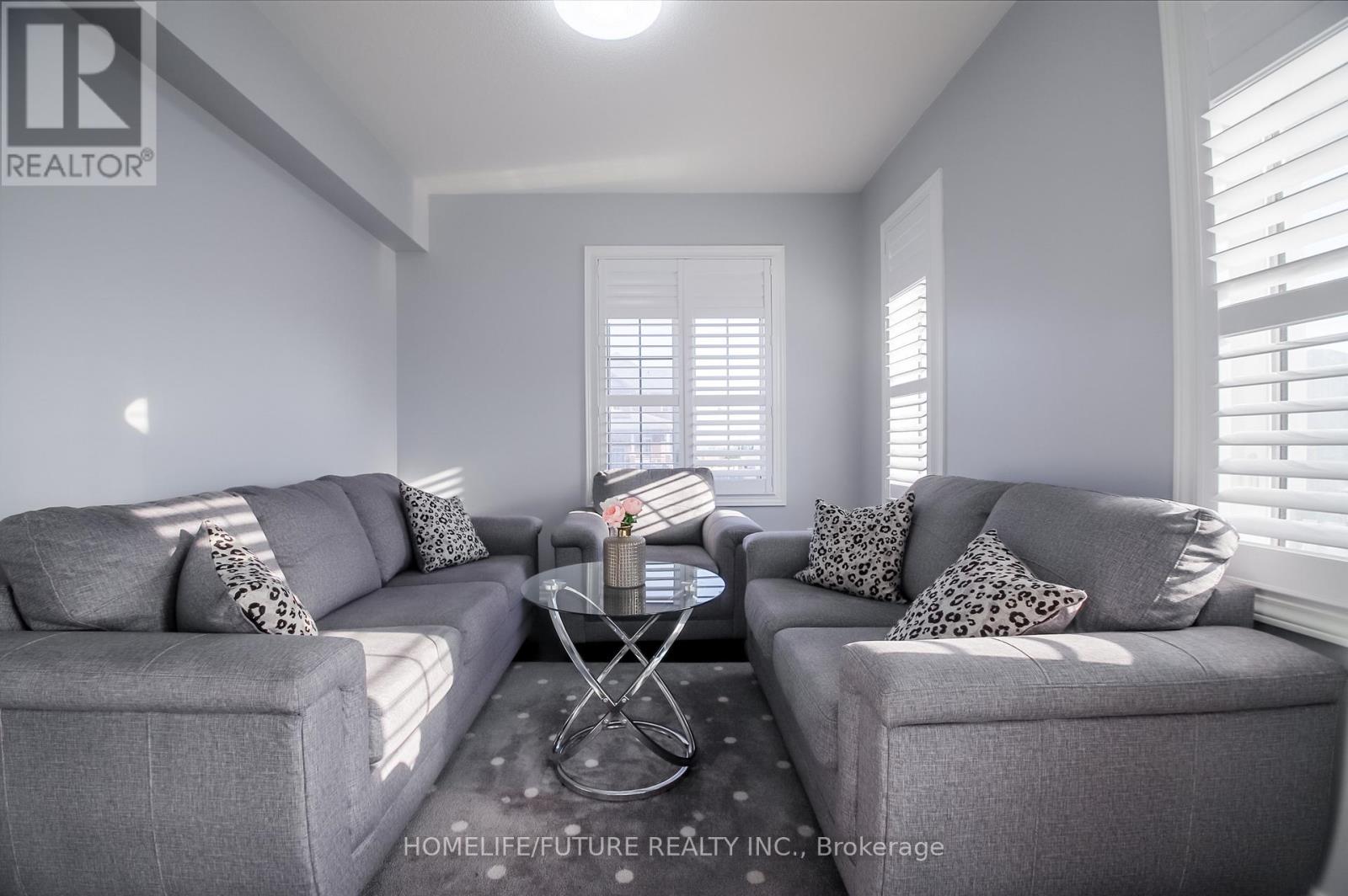 140 Ronald Hooper Avenue, Clarington, Ontario  L1C 7E4 - Photo 6 - E12984372