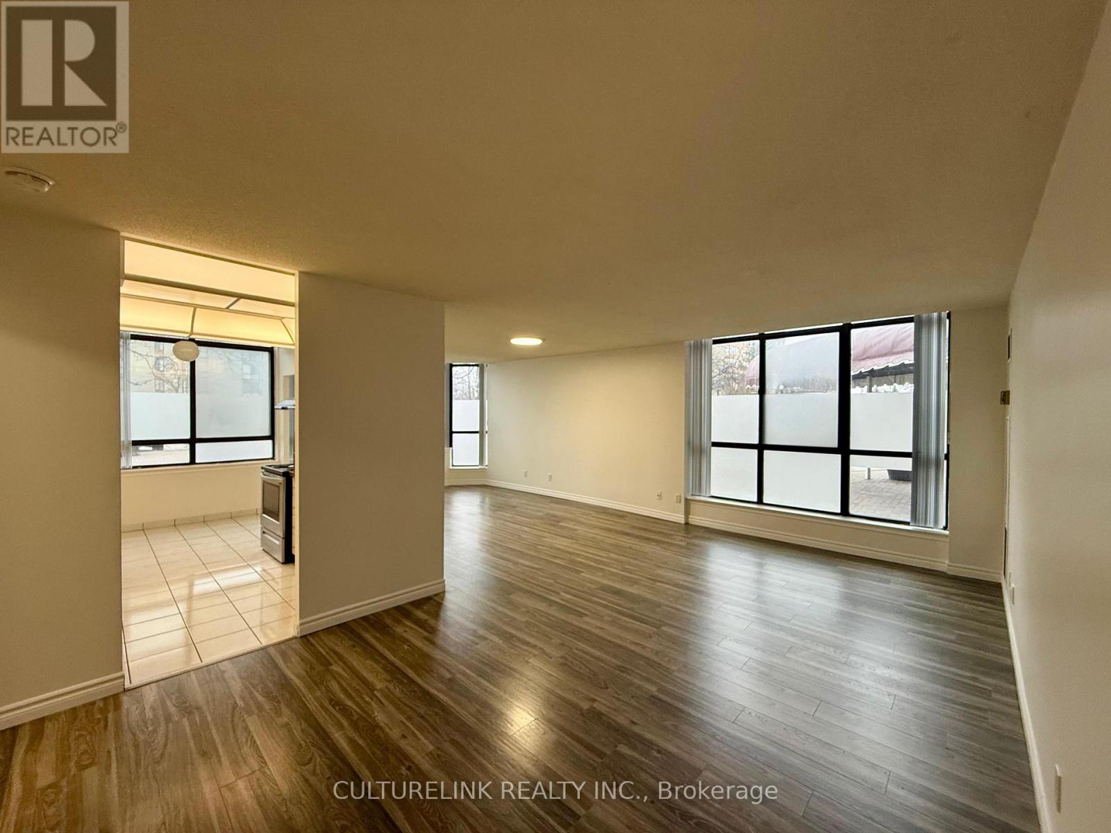 135 - 25 Bamburgh Circle, Toronto (Steeles), Ontario  M1W 3W2 - Photo 5 - E12984406