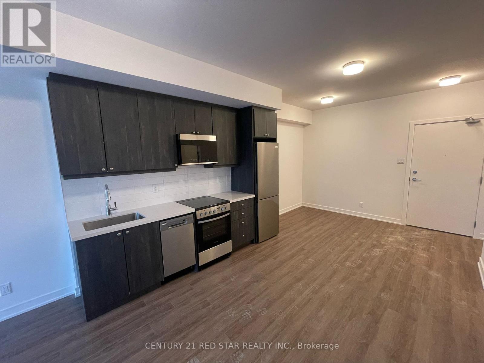 911 - 55 Clarington Boulevard