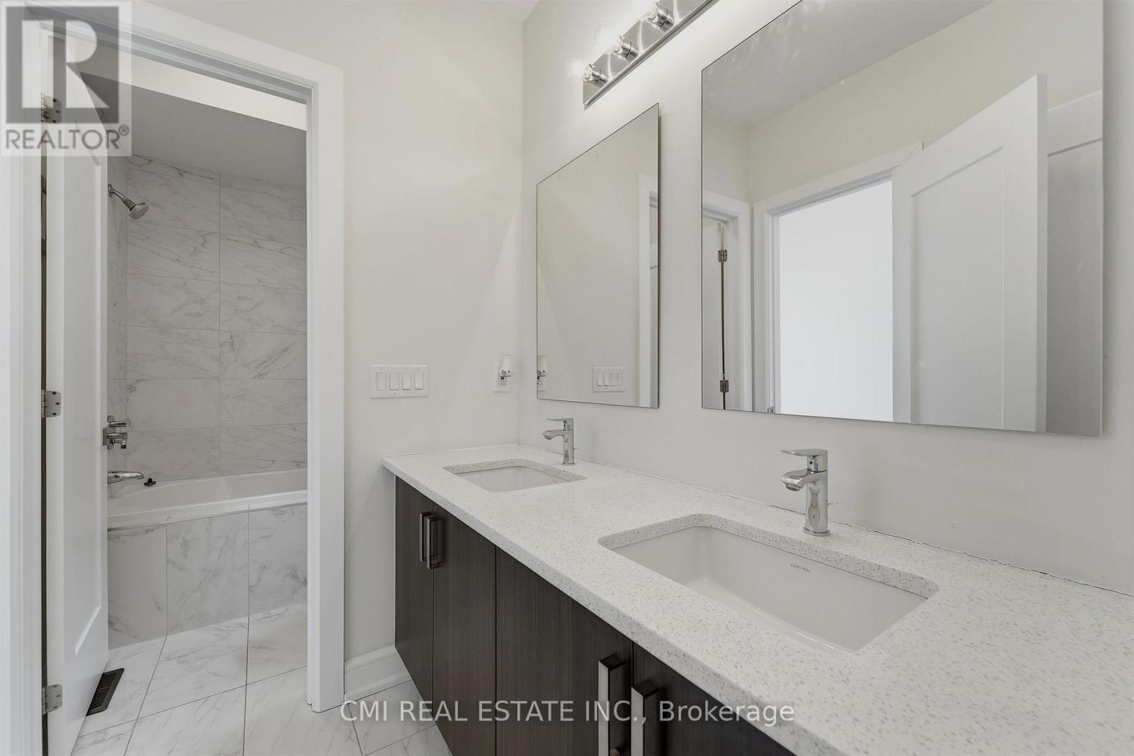 392 Farrell Road, Vaughan, Ontario  L6A 4W8 - Photo 19 - N12984334