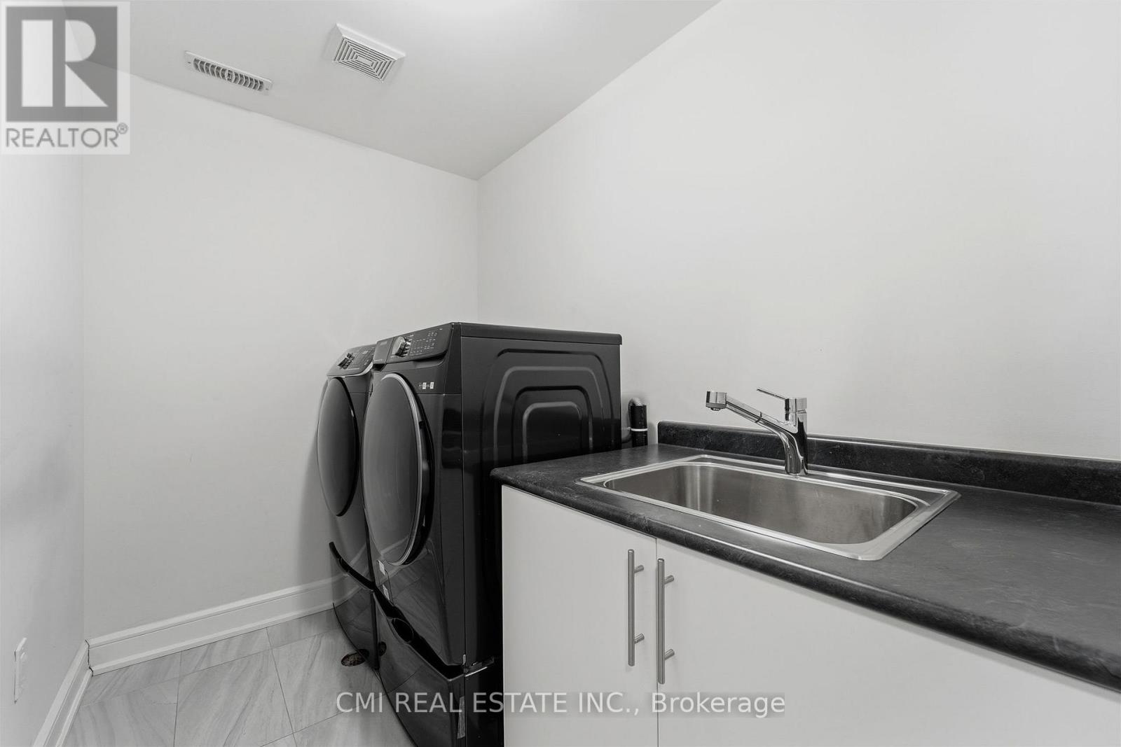 392 Farrell Road, Vaughan, Ontario  L6A 4W8 - Photo 22 - N12984334