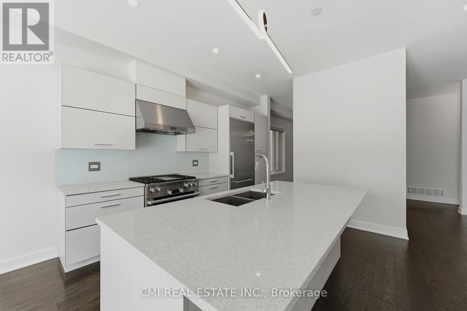 392 Farrell Road, Vaughan, Ontario  L6A 4W8 - Photo 38 - N12984334