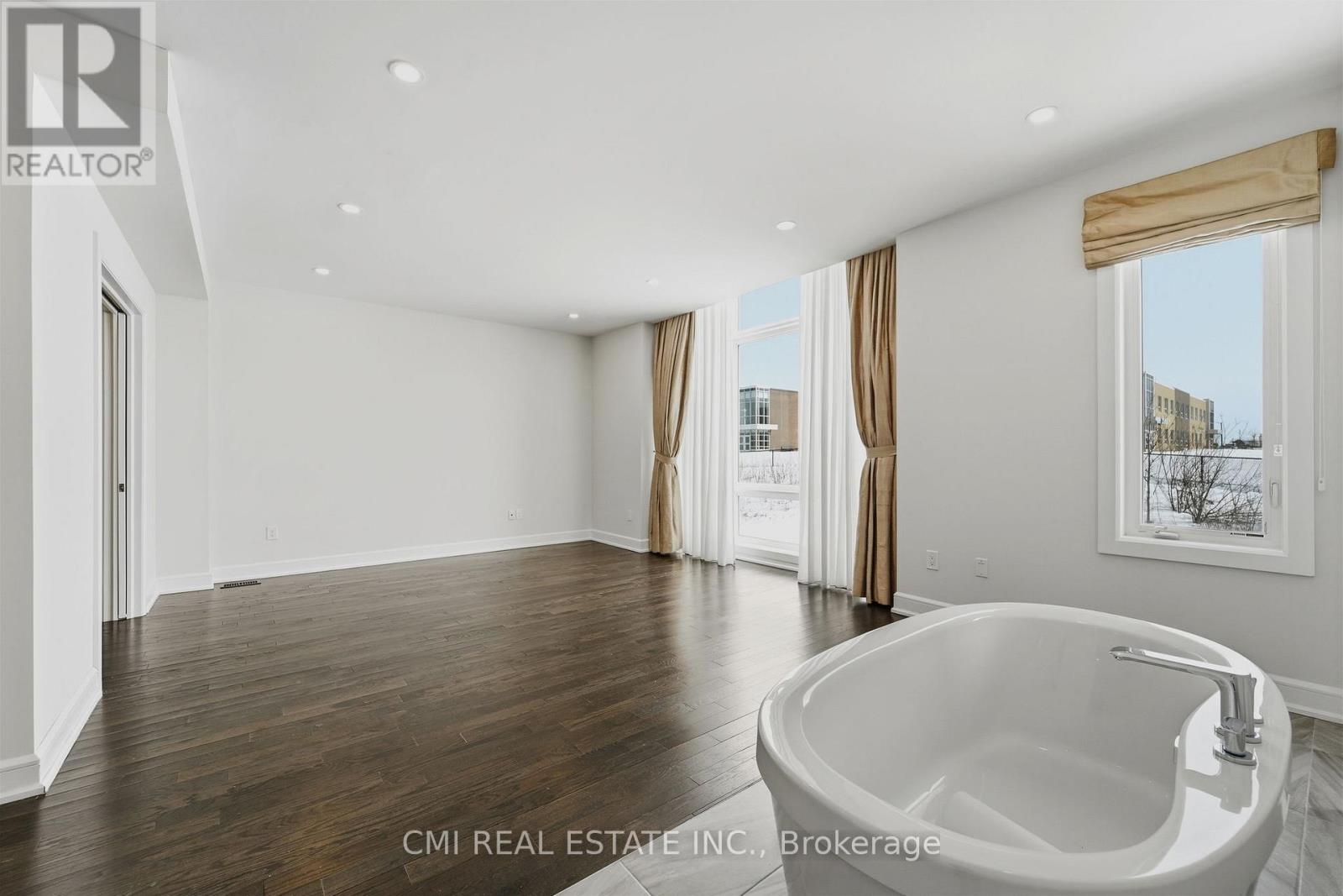 392 Farrell Road, Vaughan, Ontario  L6A 4W8 - Photo 48 - N12984334