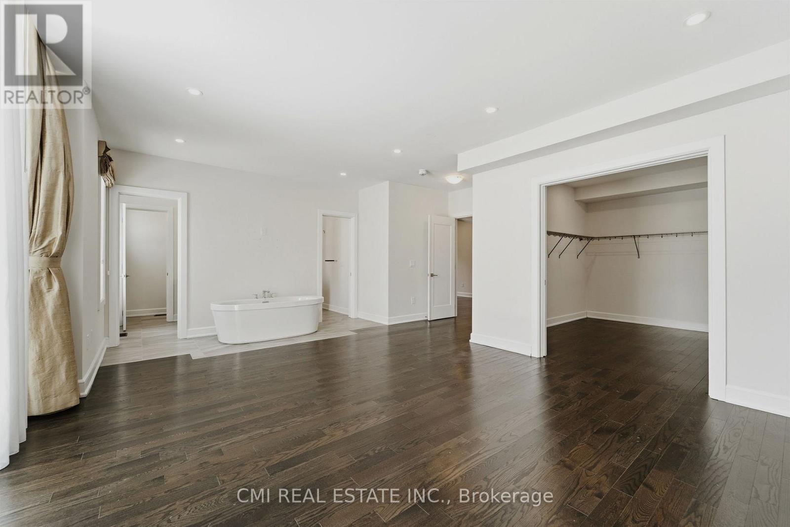 392 Farrell Road, Vaughan, Ontario  L6A 4W8 - Photo 6 - N12984334