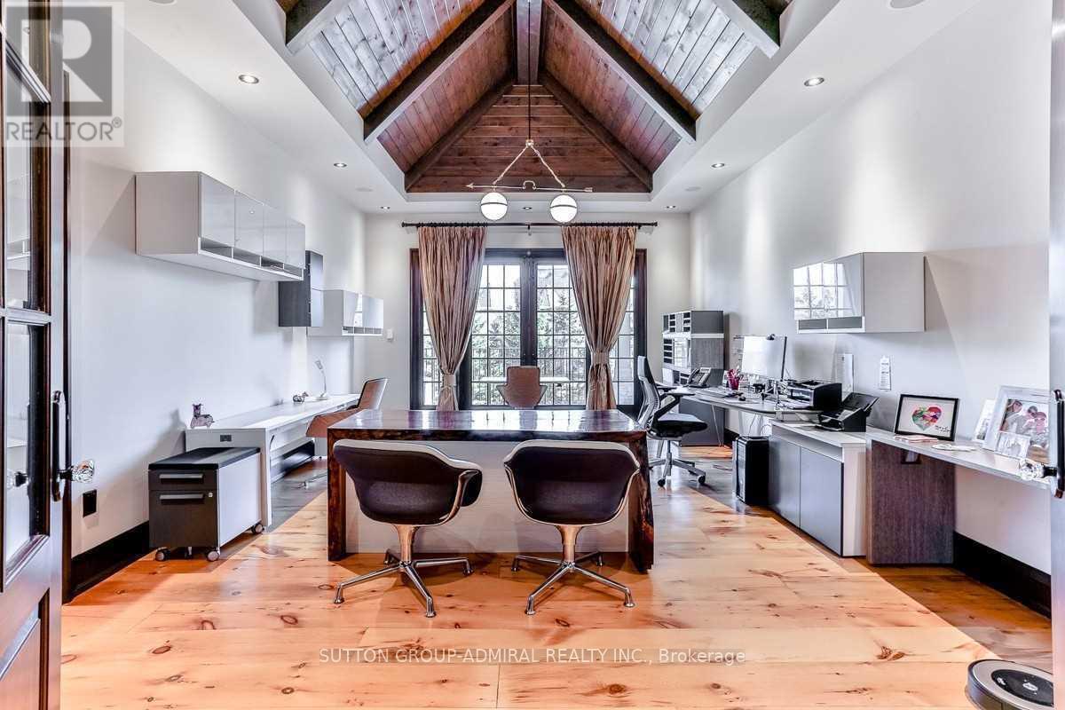 66 Scotch Valley Drive, King (King City), Ontario  L7B 1L9 - Photo 19 - N12984392