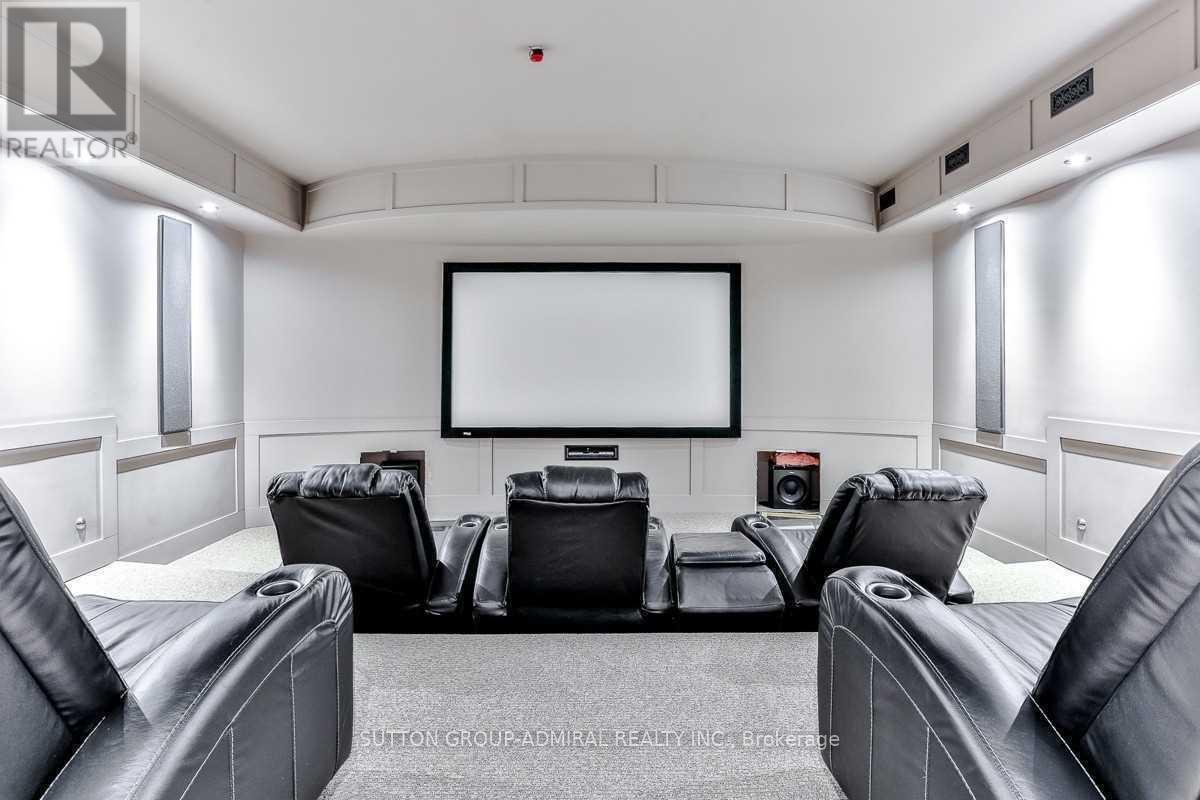 66 Scotch Valley Drive, King (King City), Ontario  L7B 1L9 - Photo 32 - N12984392