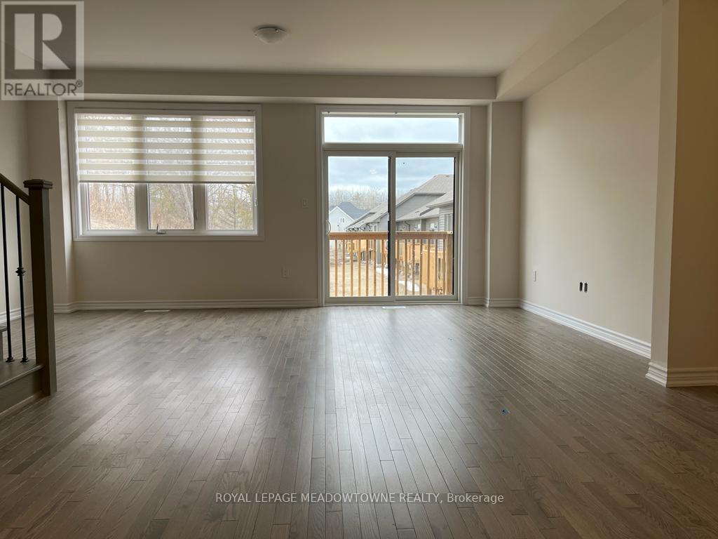 45 Eberhardt Drive E, Wasaga Beach, Ontario  L9Z 0K5 - Photo 12 - S12984470