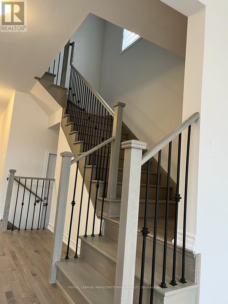 45 Eberhardt Drive E, Wasaga Beach, Ontario  L9Z 0K5 - Photo 13 - S12984470