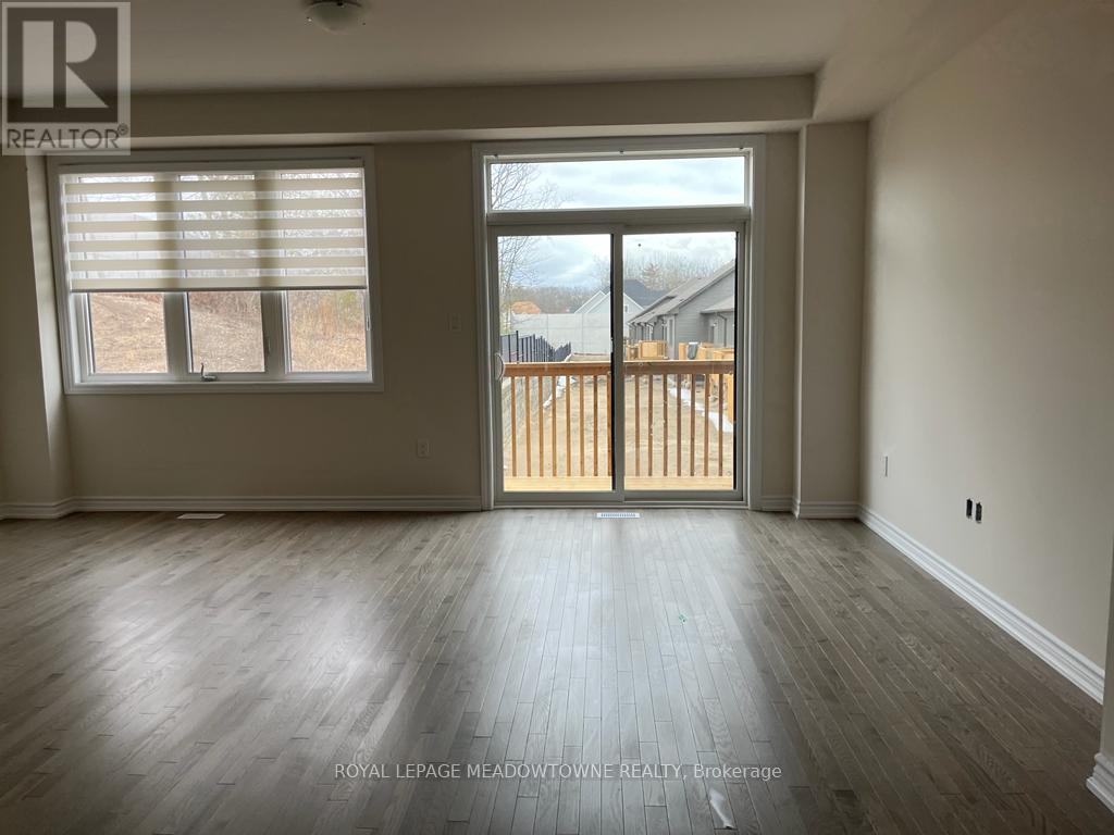 45 Eberhardt Drive E, Wasaga Beach, Ontario  L9Z 0K5 - Photo 9 - S12984470