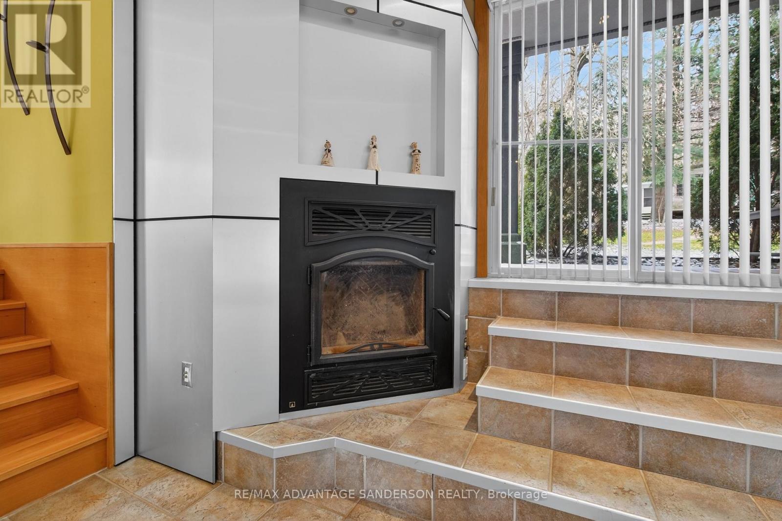 9584 Melrose Drive, Middlesex Centre, Ontario  N0L 1R0 - Photo 18 - X12984120