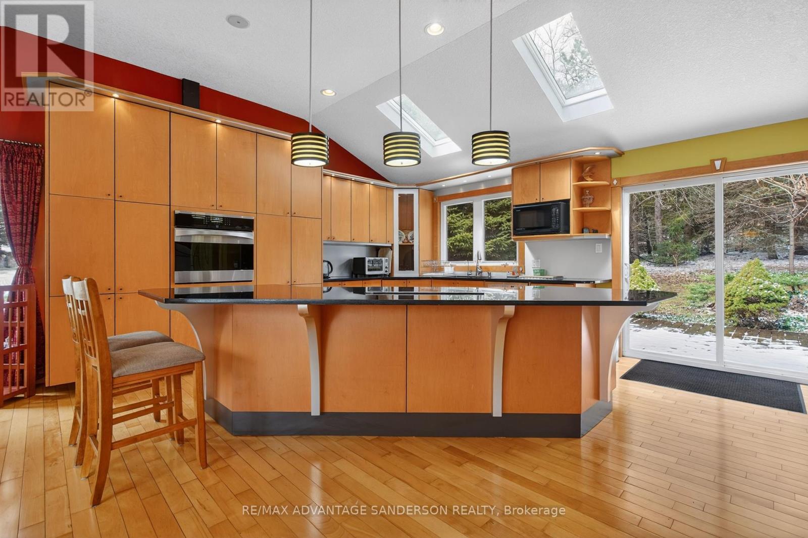 9584 Melrose Drive, Middlesex Centre, Ontario  N0L 1R0 - Photo 22 - X12984120