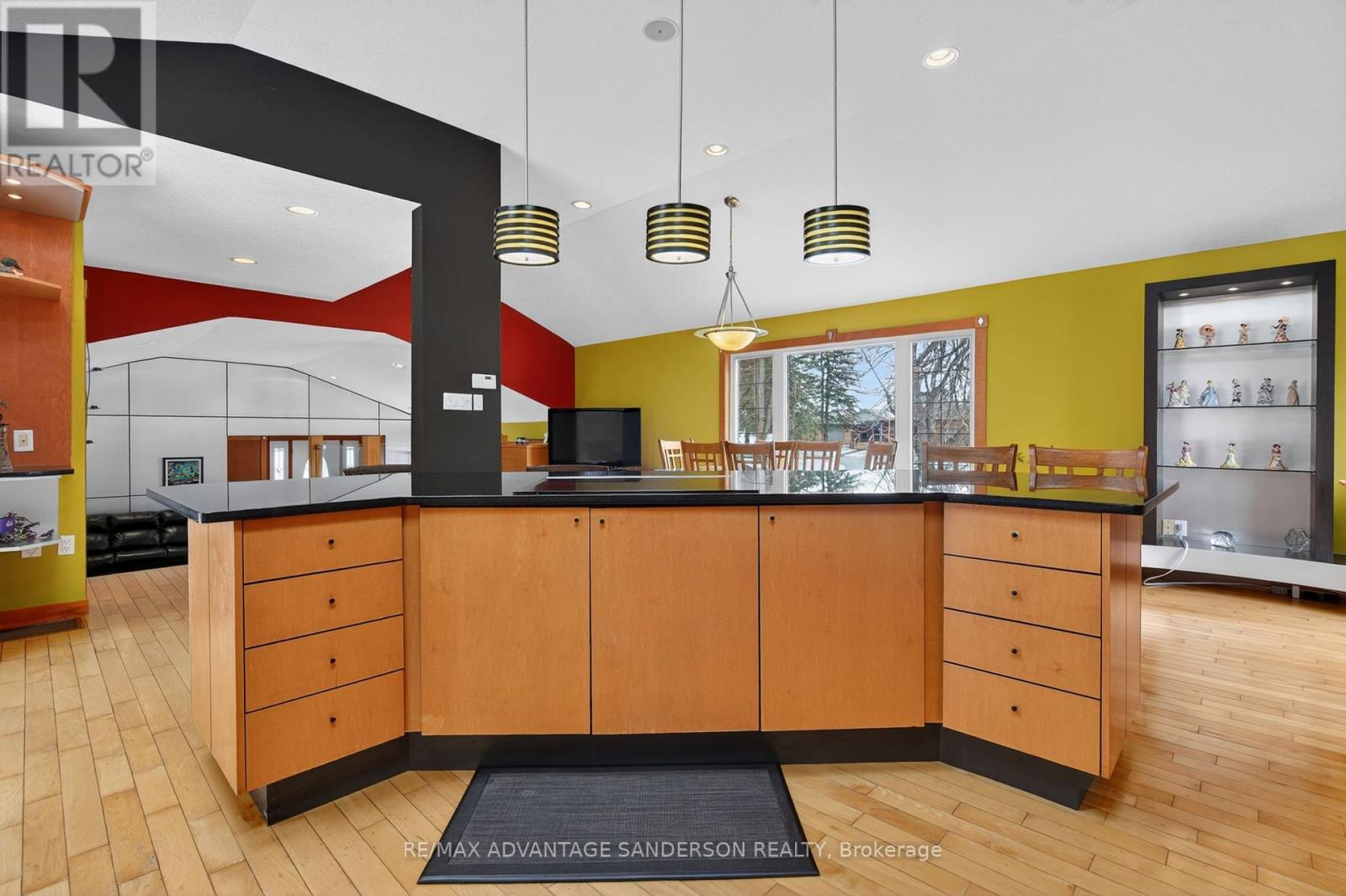 9584 Melrose Drive, Middlesex Centre, Ontario  N0L 1R0 - Photo 25 - X12984120