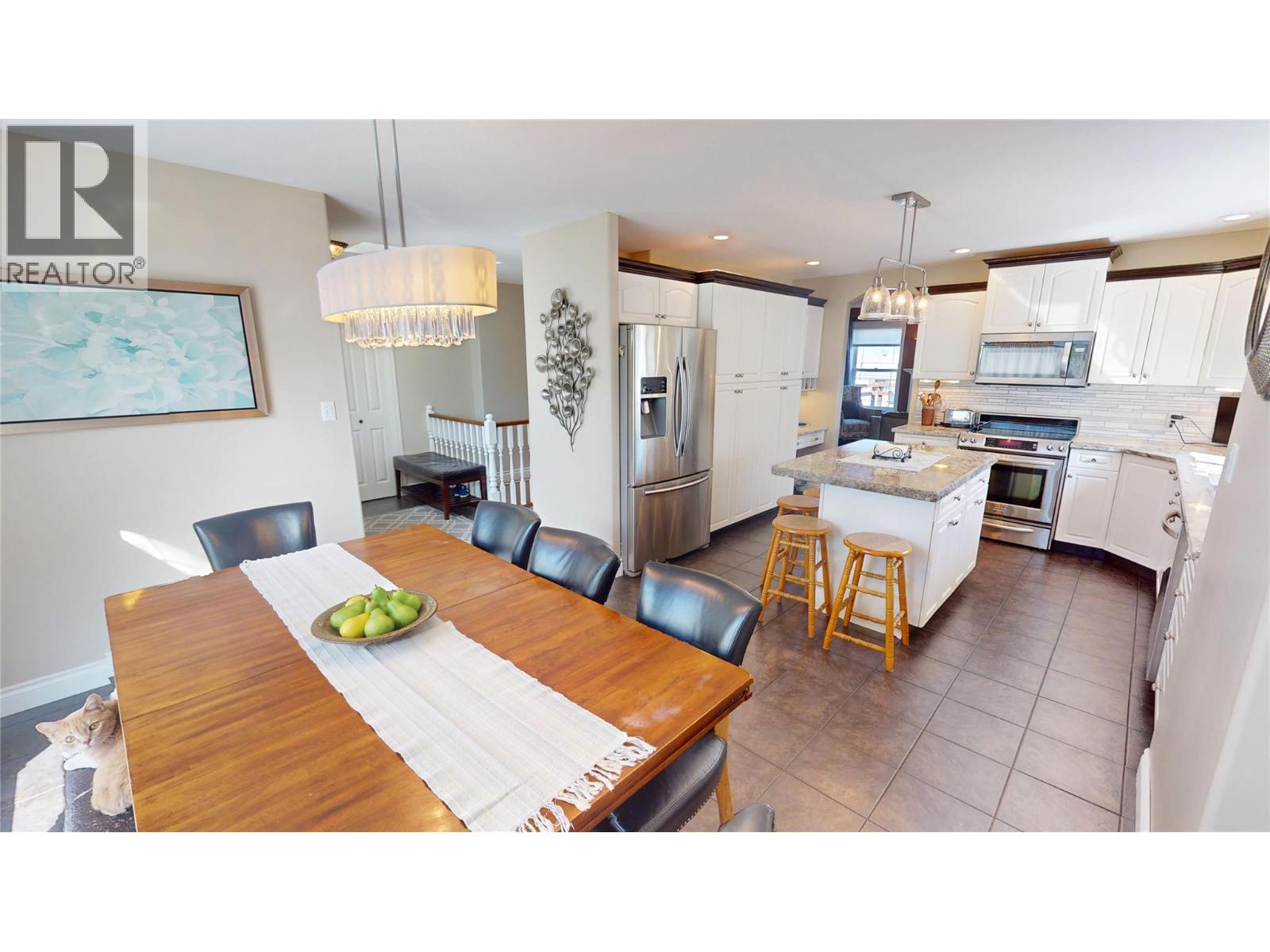 3108 5th Street S, Cranbrook, British Columbia  V1C 6H7 - Photo 3 - 10382292