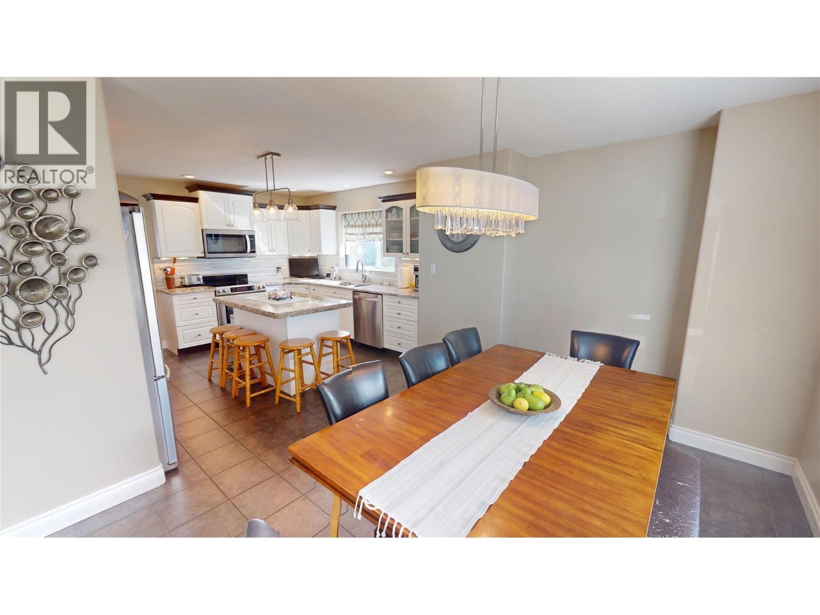 3108 5th Street S, Cranbrook, British Columbia  V1C 6H7 - Photo 5 - 10382292