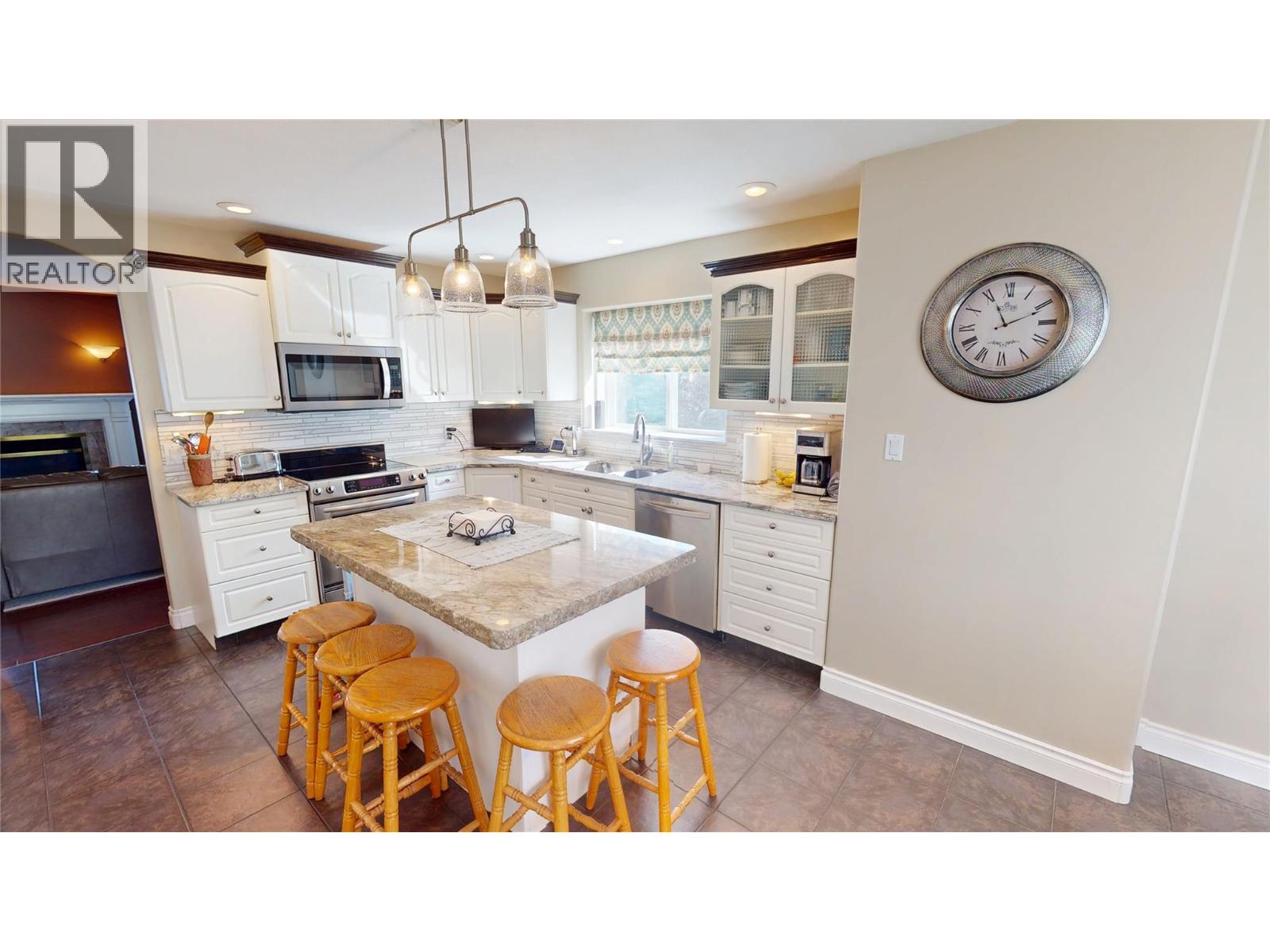 3108 5th Street S, Cranbrook, British Columbia  V1C 6H7 - Photo 6 - 10382292