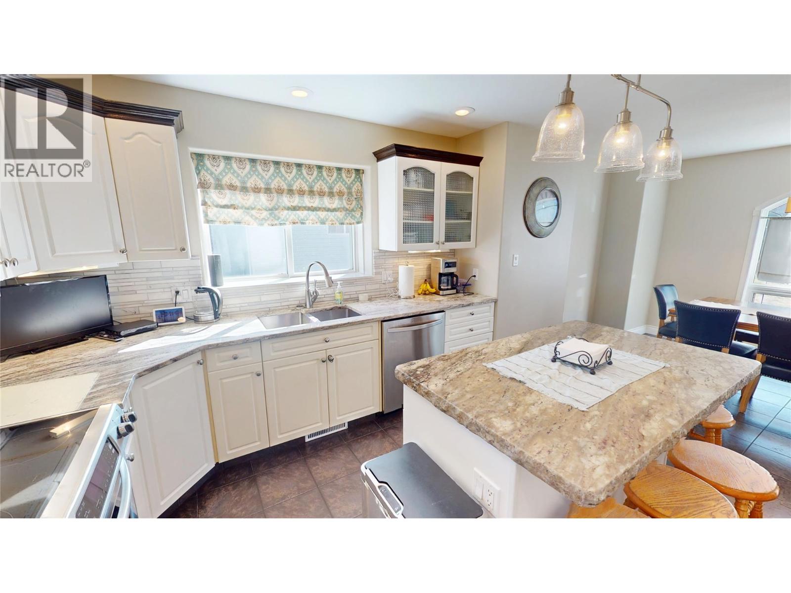 3108 5th Street S, Cranbrook, British Columbia  V1C 6H7 - Photo 7 - 10382292