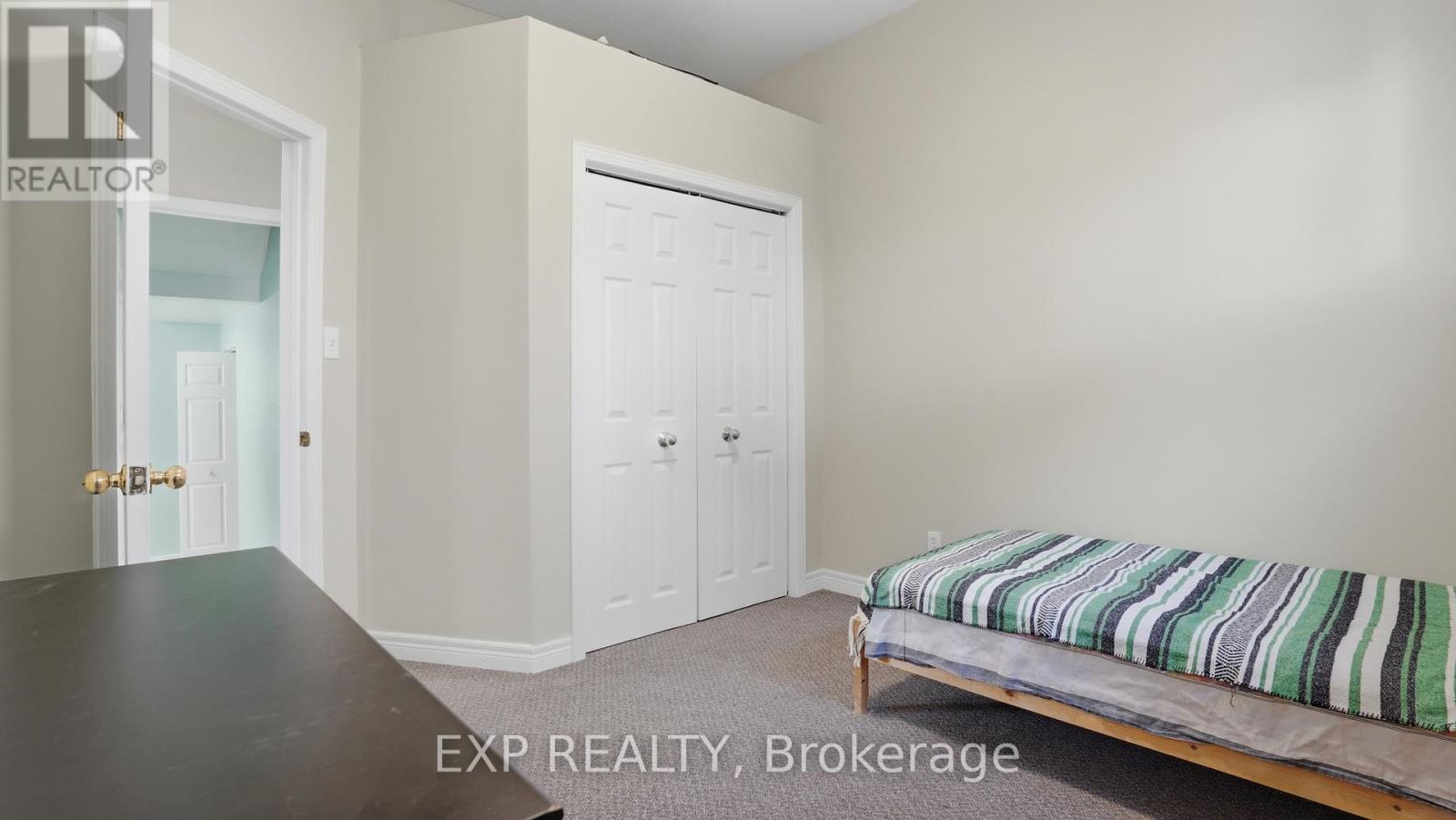 8195 Woodsview Crescent, Niagara Falls, Ontario  L2H 3G1 - Photo 21 - X12979658