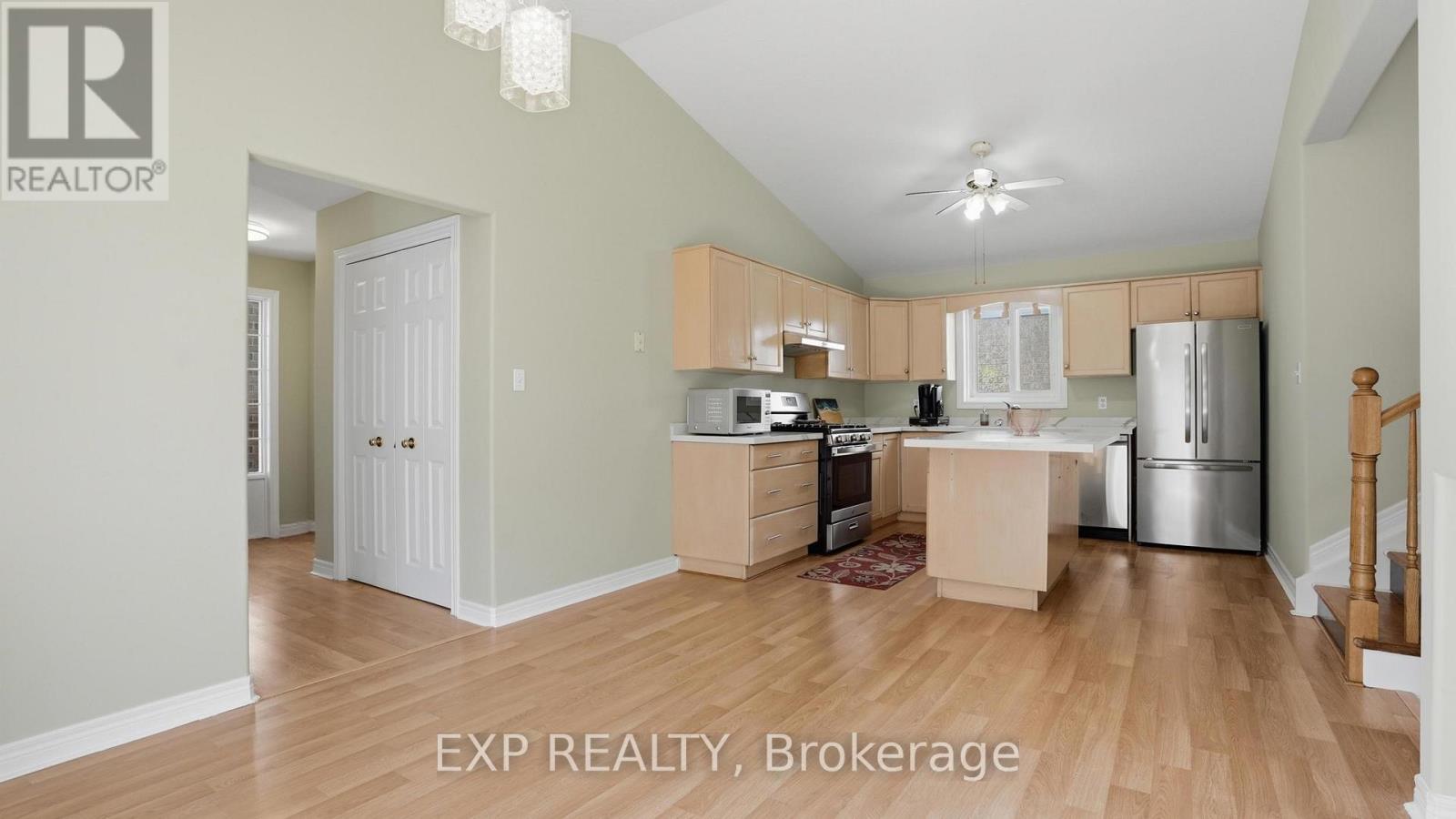 8195 Woodsview Crescent, Niagara Falls, Ontario  L2H 3G1 - Photo 14 - X12979658