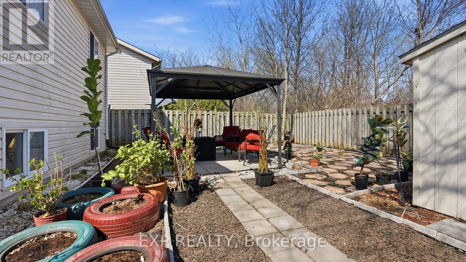 8195 Woodsview Crescent, Niagara Falls, Ontario  L2H 3G1 - Photo 36 - X12979658