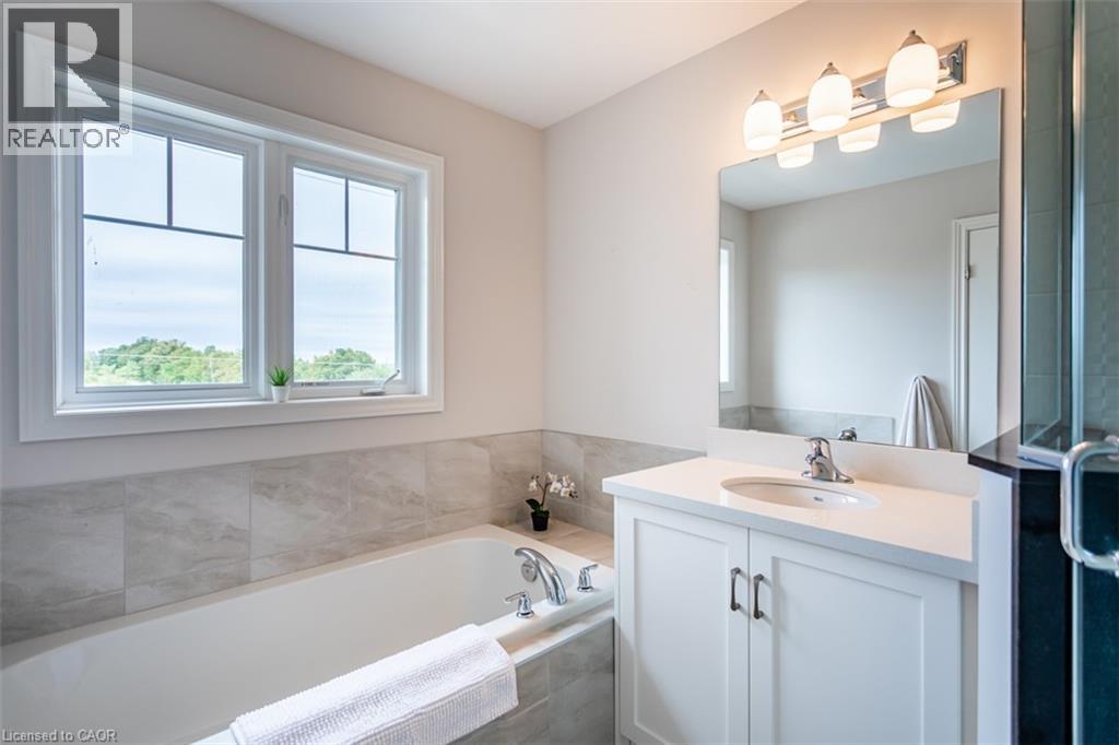 120 Dunrobin Lane, Grimsby, Ontario  L3M 0H4 - Photo 13 - 40819720