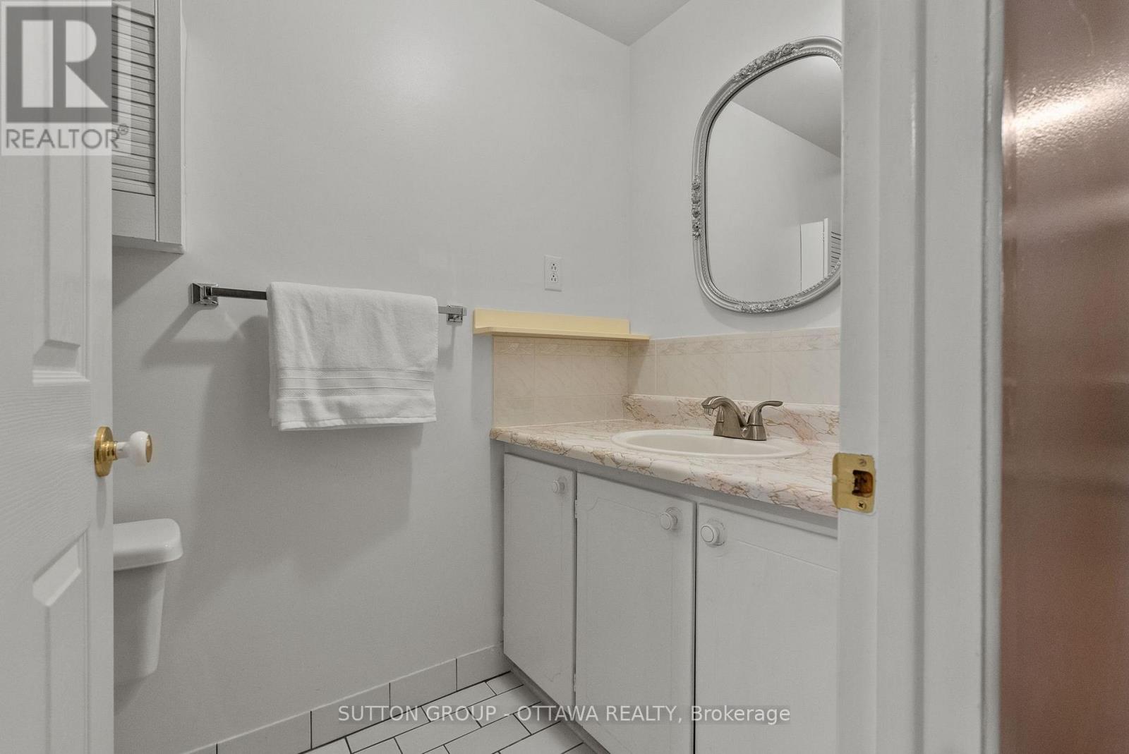 9 Aberfeldy Street, Ottawa, Ontario  K2H 6H6 - Photo 34 - X12977584