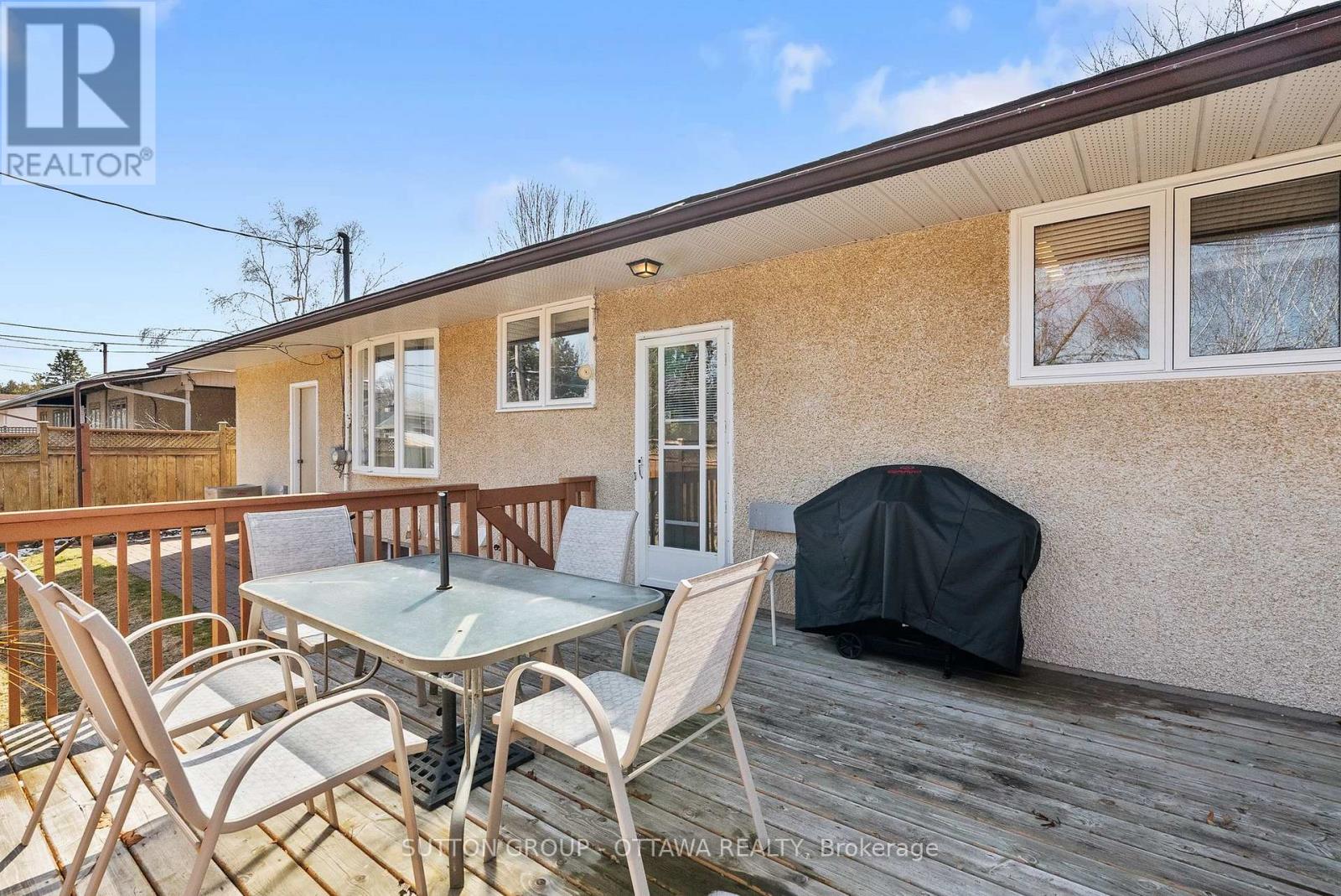 9 Aberfeldy Street, Ottawa, Ontario  K2H 6H6 - Photo 47 - X12977584