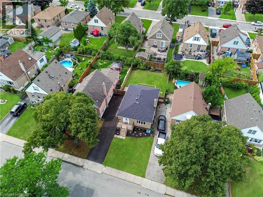 300 East 32nd Street, Hamilton, Ontario  L8V 3S7 - Photo 2 - 40763043