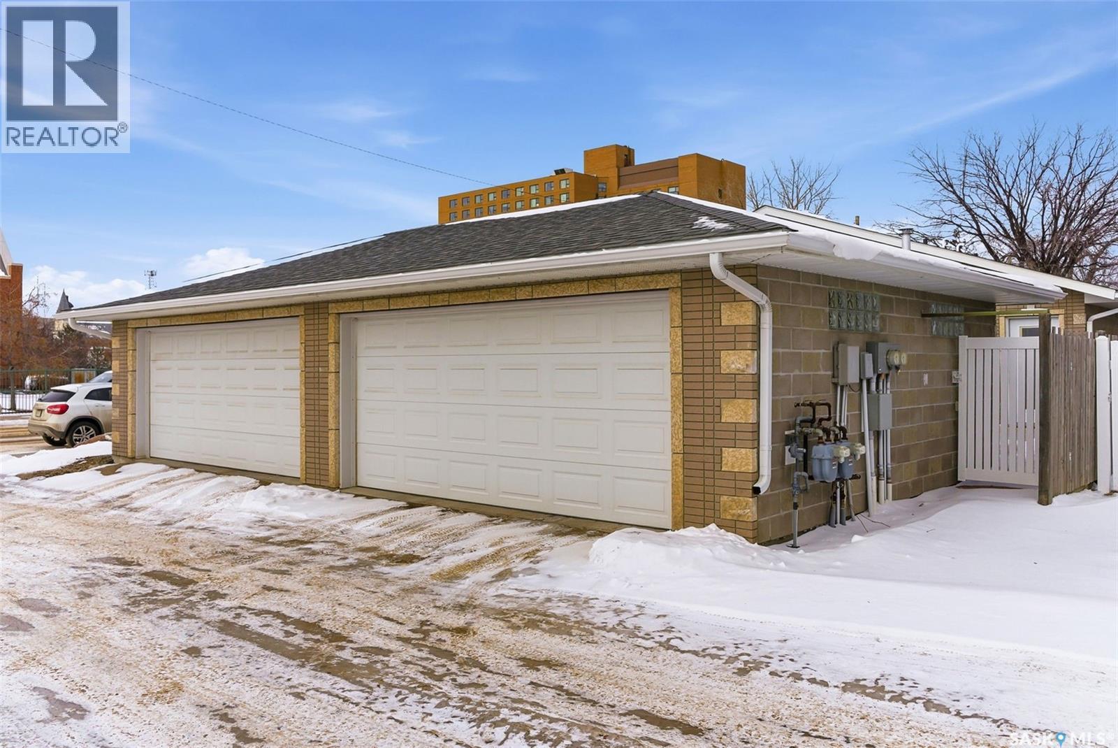 A&b 125 2nd Avenue Ne, Moose Jaw, Saskatchewan  S6H 2A2 - Photo 3 - SK027839