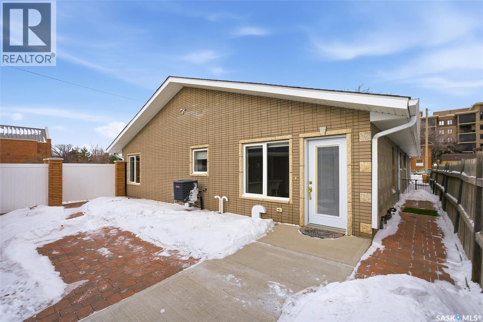 A&b 125 2nd Avenue Ne, Moose Jaw, Saskatchewan  S6H 2A2 - Photo 6 - SK027839