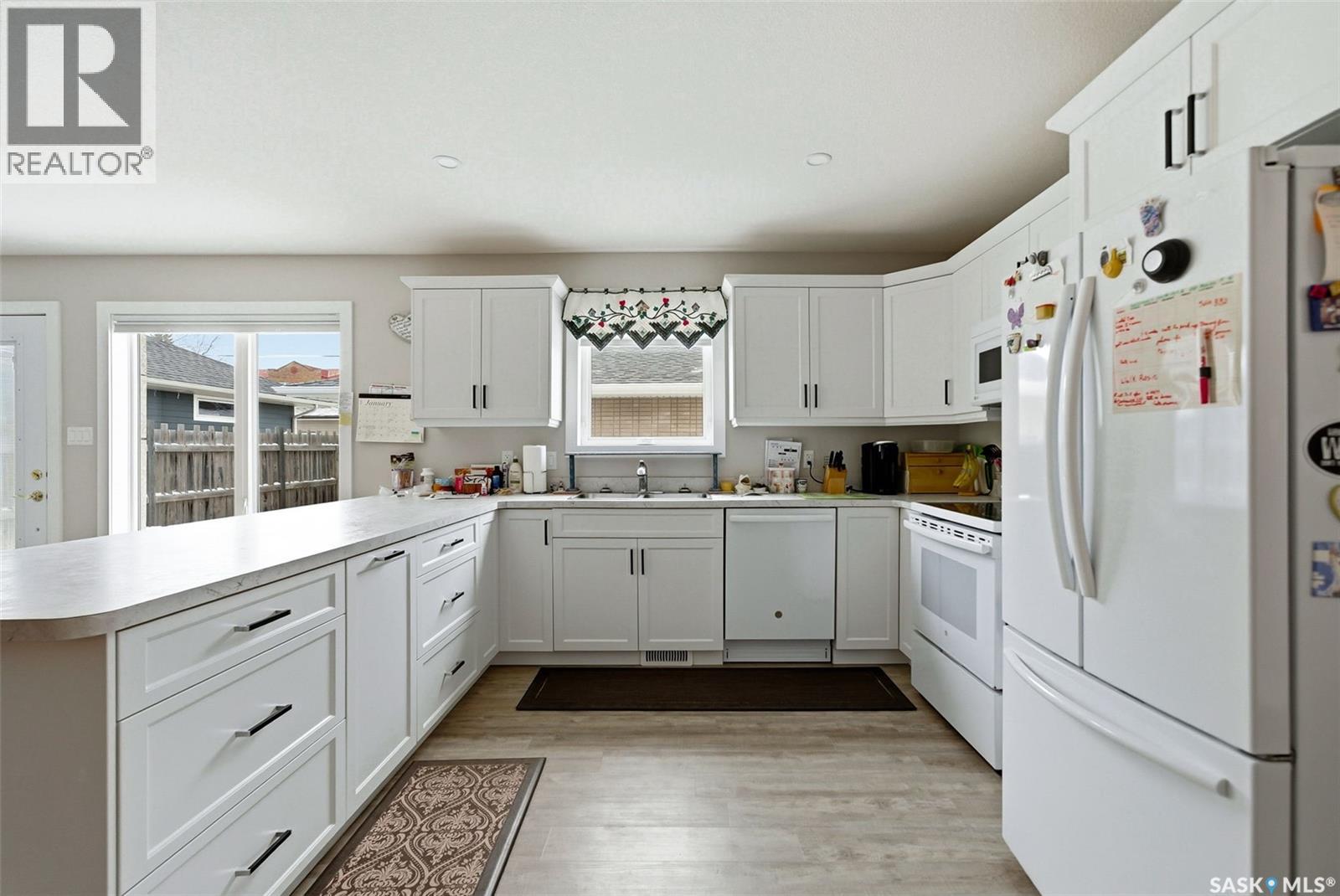 A&b 125 2nd Avenue Ne, Moose Jaw, Saskatchewan  S6H 2A2 - Photo 9 - SK027839