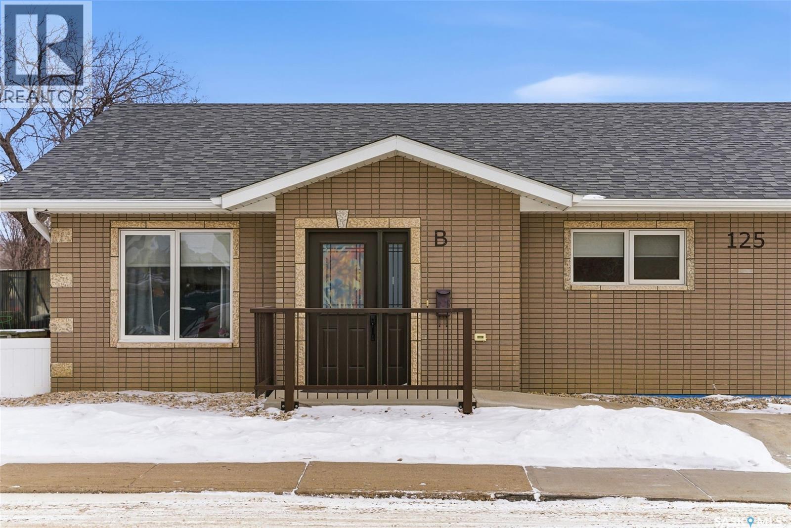 A&b 125 2nd Avenue Ne, Moose Jaw, Saskatchewan  S6H 2A2 - Photo 4 - SK027839