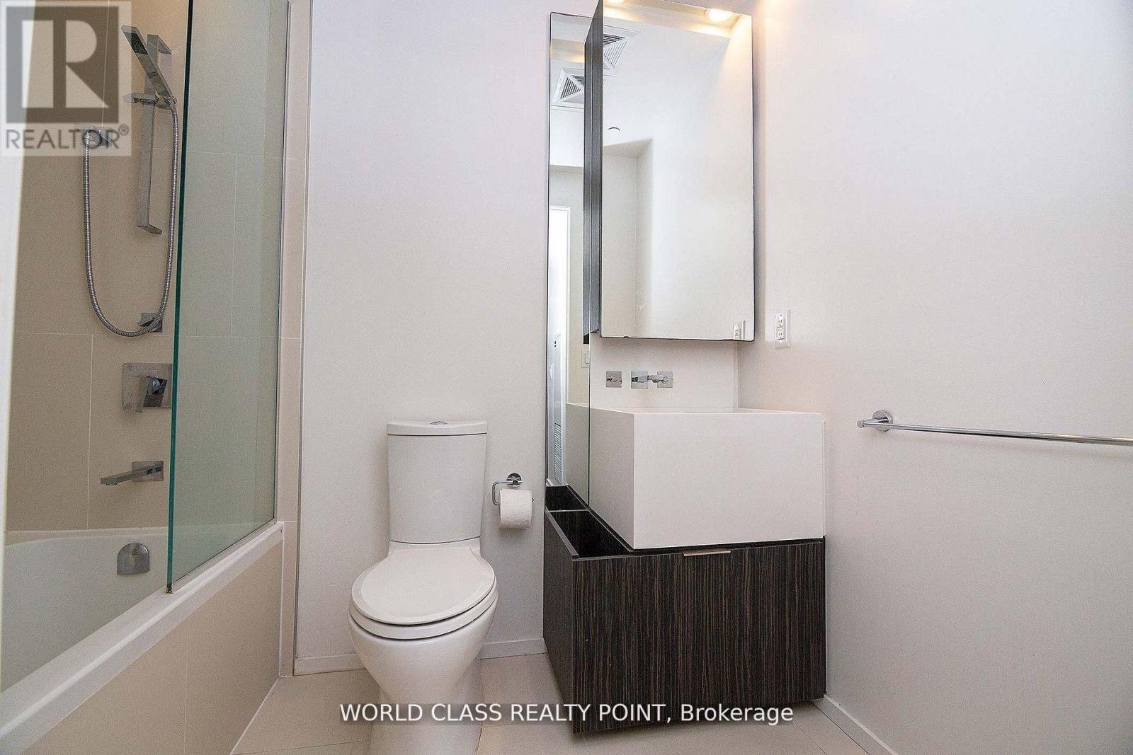 1511 - 1 Bloor Street E, Toronto, Ontario M4W 0A8 - Photo 11 - C12980176