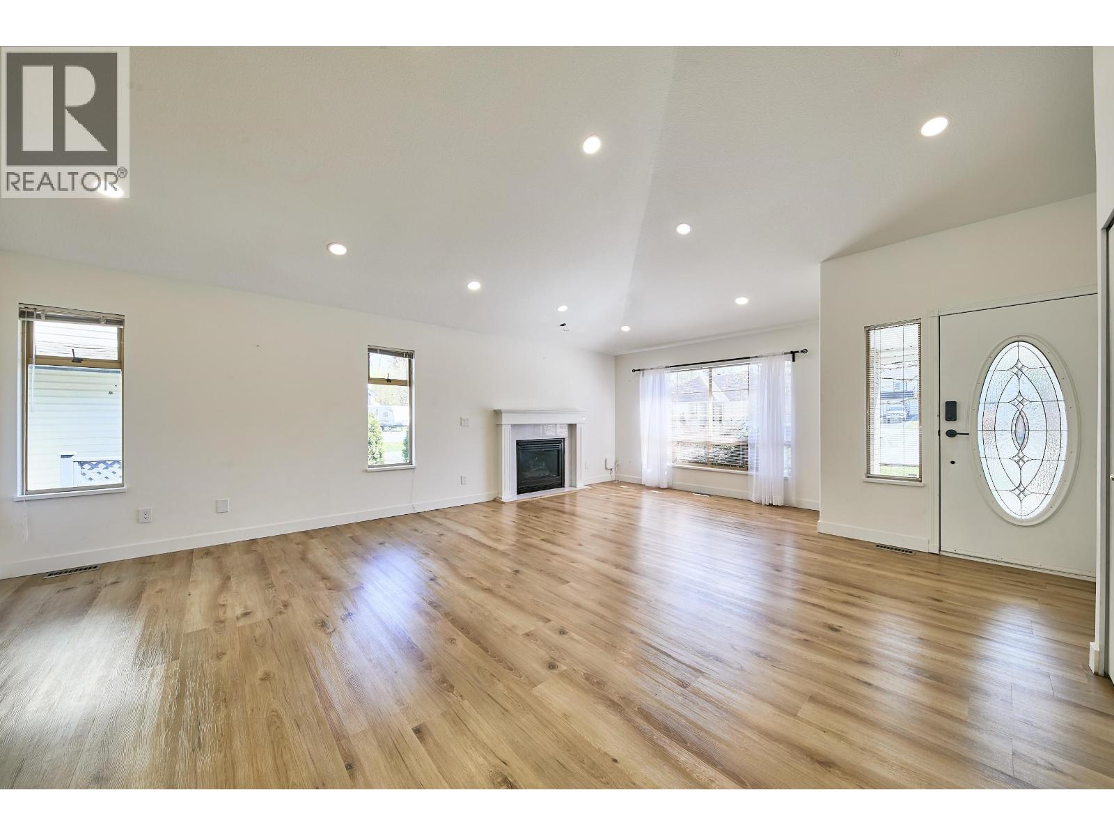 23015 124b Avenue, Maple Ridge, British Columbia V2X 0X2 - Photo 7 - R3105829