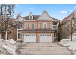 62 COLONIAL CRESCENT, Richmond Hill, Ontario