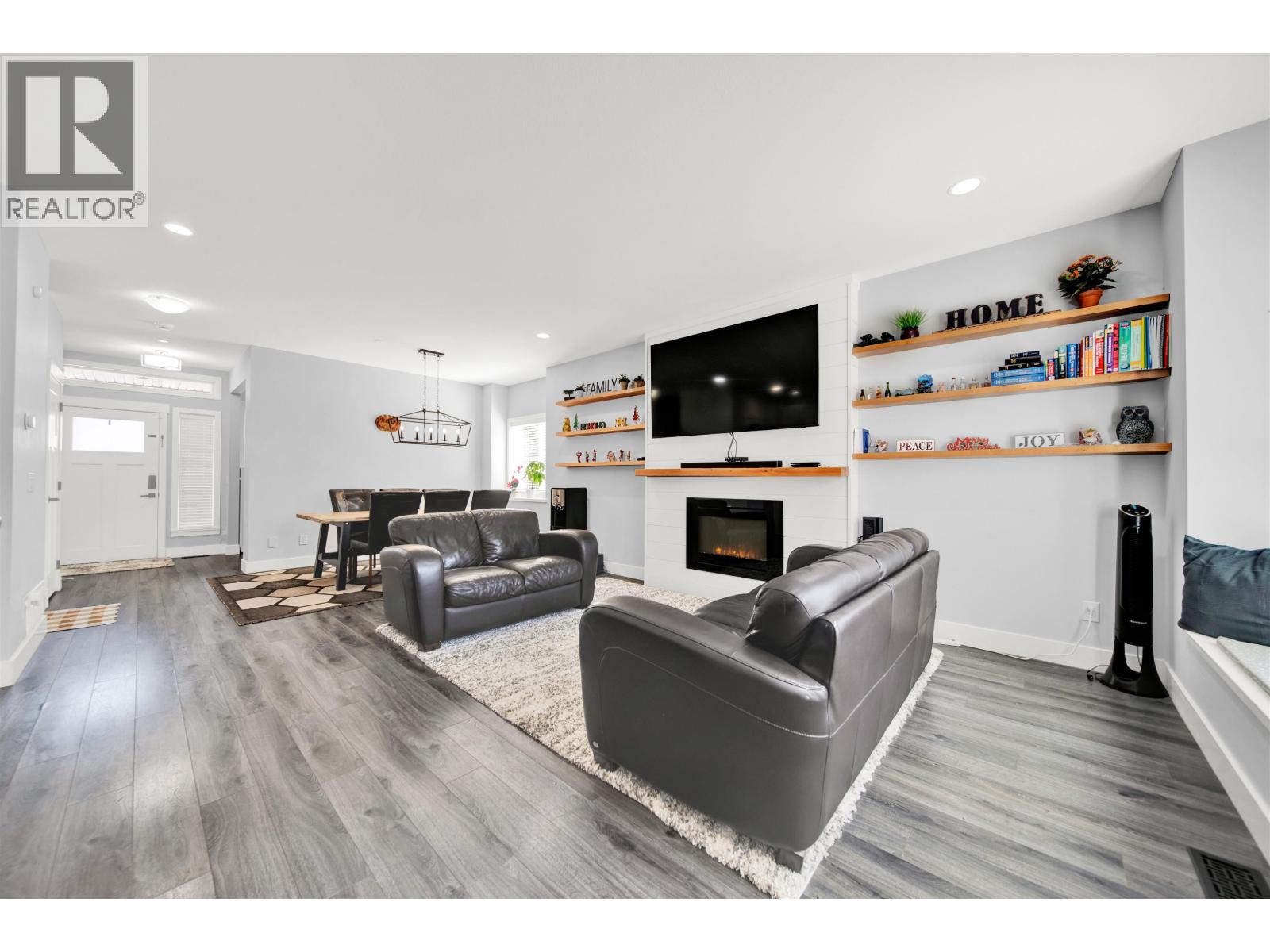 11155 240 Street, Maple Ridge, British Columbia  V2W 0H7 - Photo 3 - R3109704