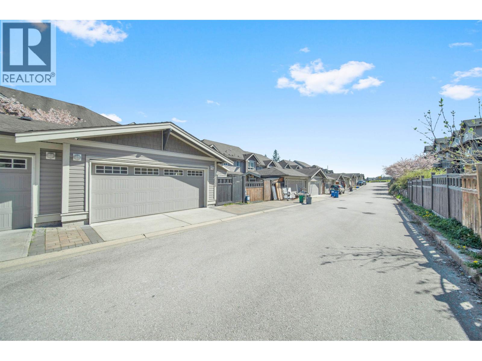 11155 240 Street, Maple Ridge, British Columbia  V2W 0H7 - Photo 38 - R3109704