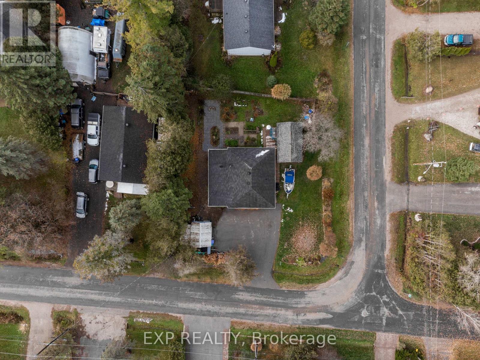 1104 Ferrier Avenue, Innisfil, Ontario  L0L 1W0 - Photo 38 - N12968516