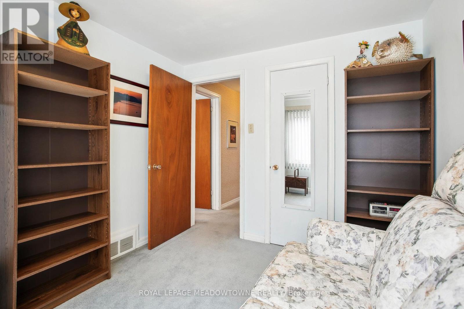 123 Vista Drive W, Mississauga, Ontario  L5M 1W2 - Photo 10 - W12984336