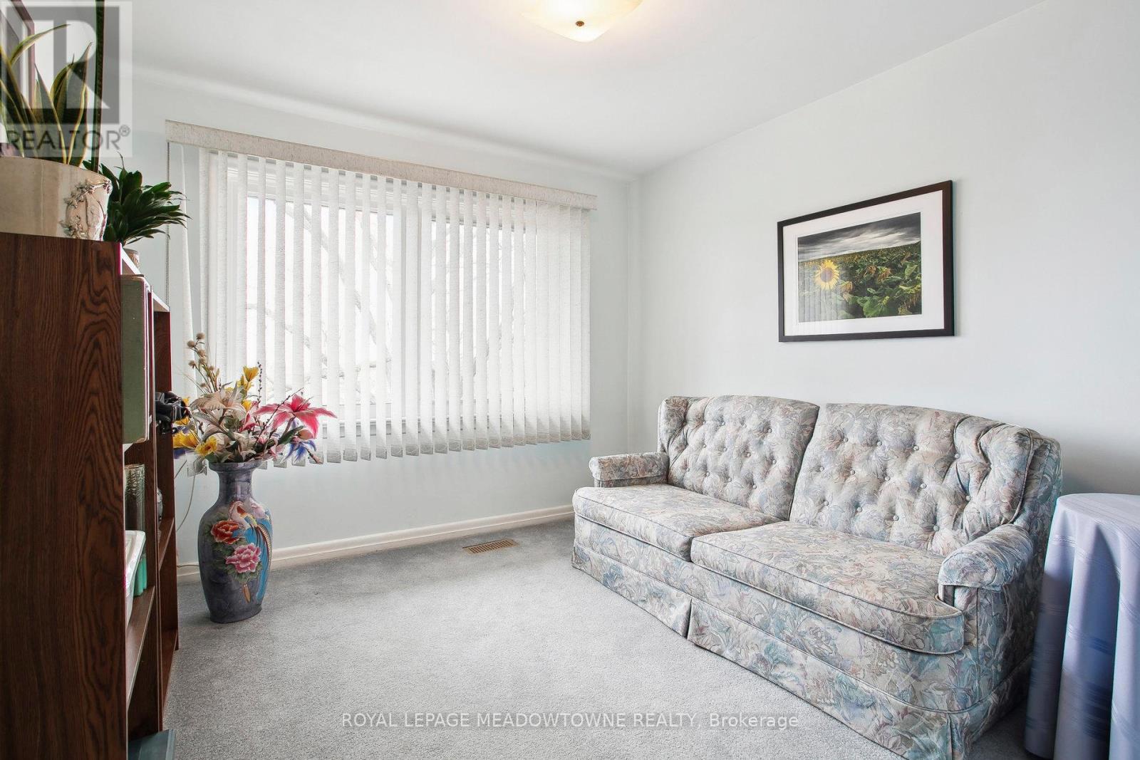 123 Vista Drive W, Mississauga, Ontario  L5M 1W2 - Photo 13 - W12984336