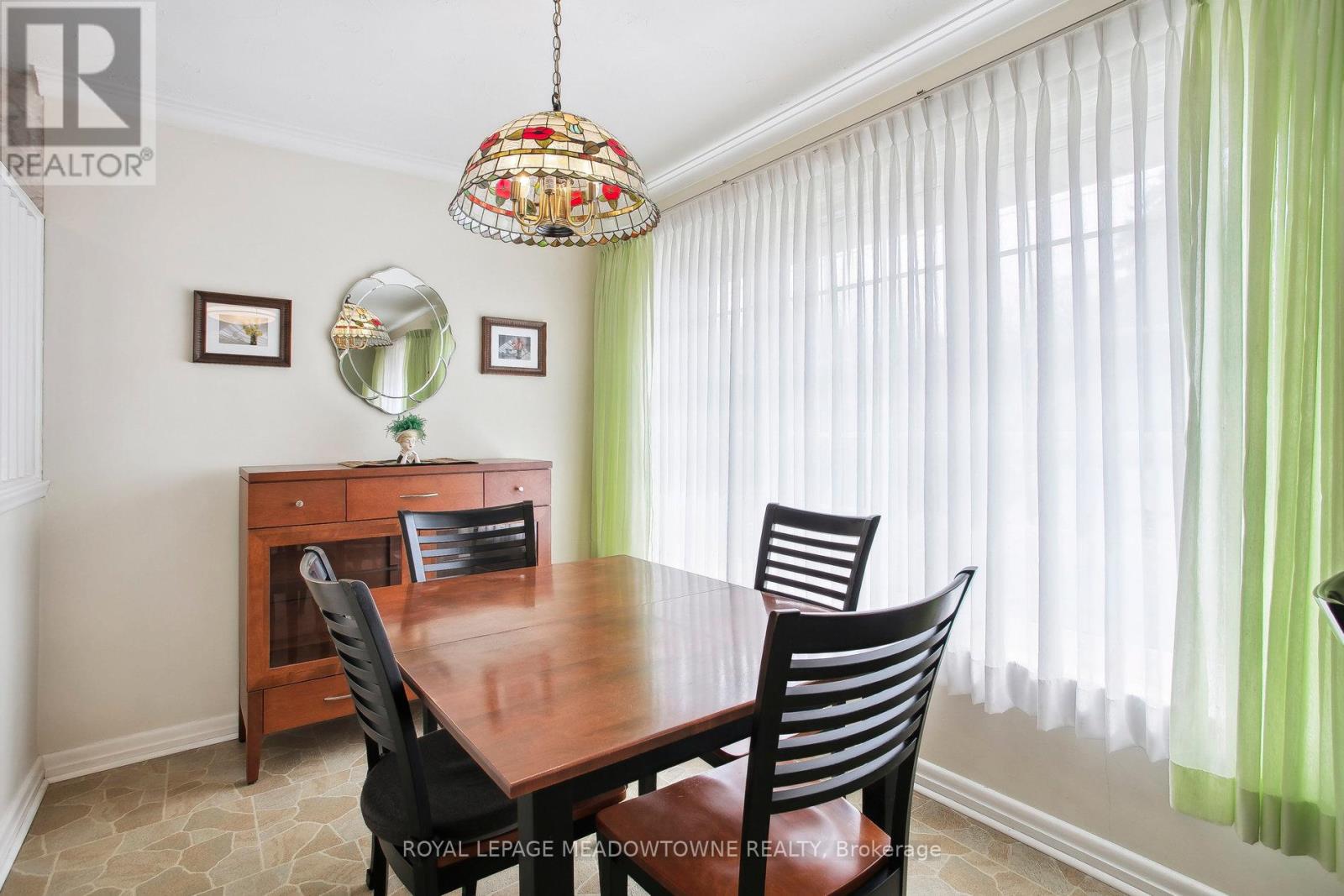 123 Vista Drive W, Mississauga, Ontario  L5M 1W2 - Photo 7 - W12984336