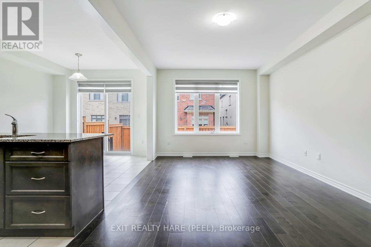 40 Speckled Alder Street, Caledon, Ontario  L7C 3H1 - Photo 10 - W12984388