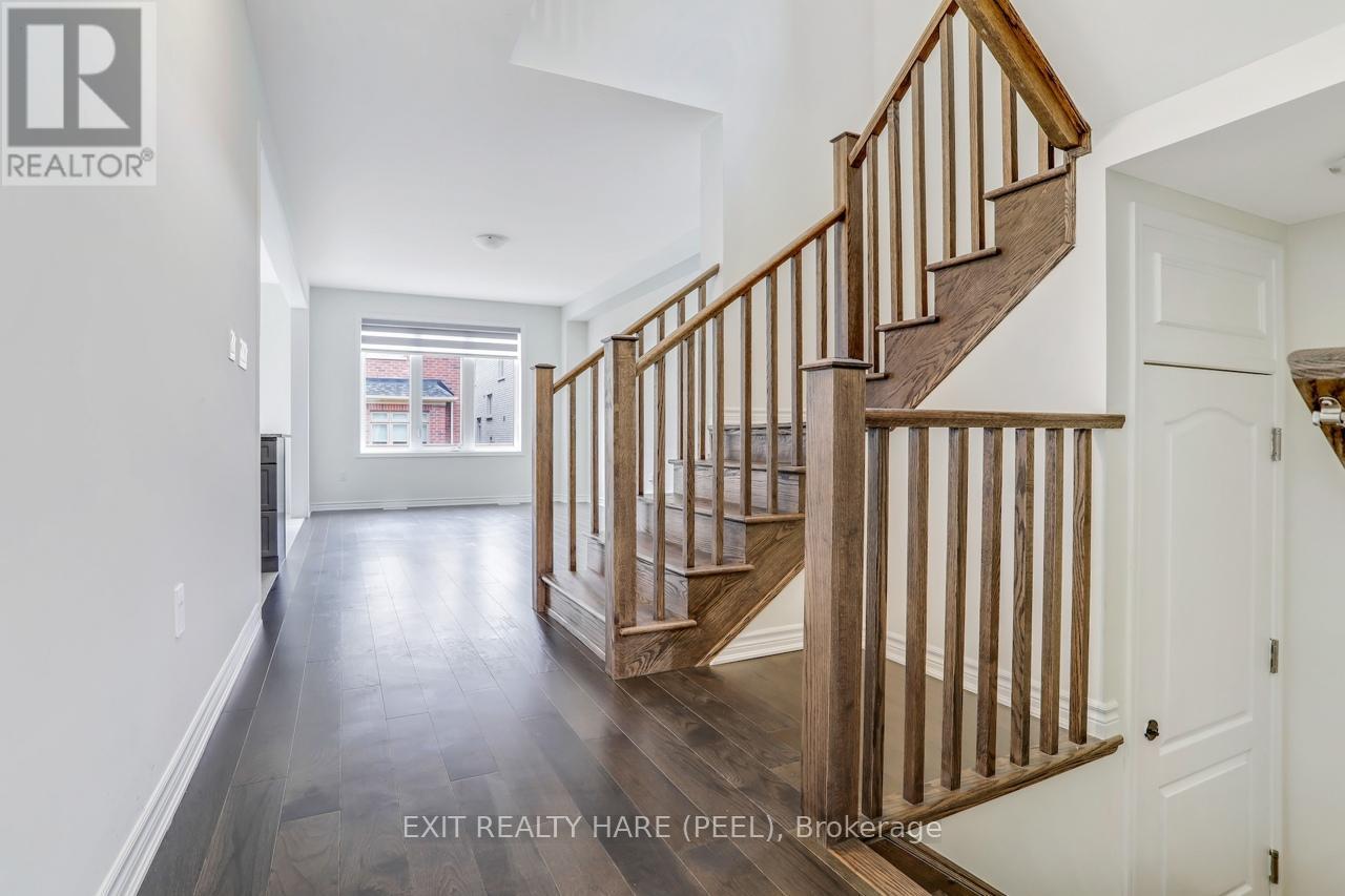 40 Speckled Alder Street, Caledon, Ontario  L7C 3H1 - Photo 8 - W12984388