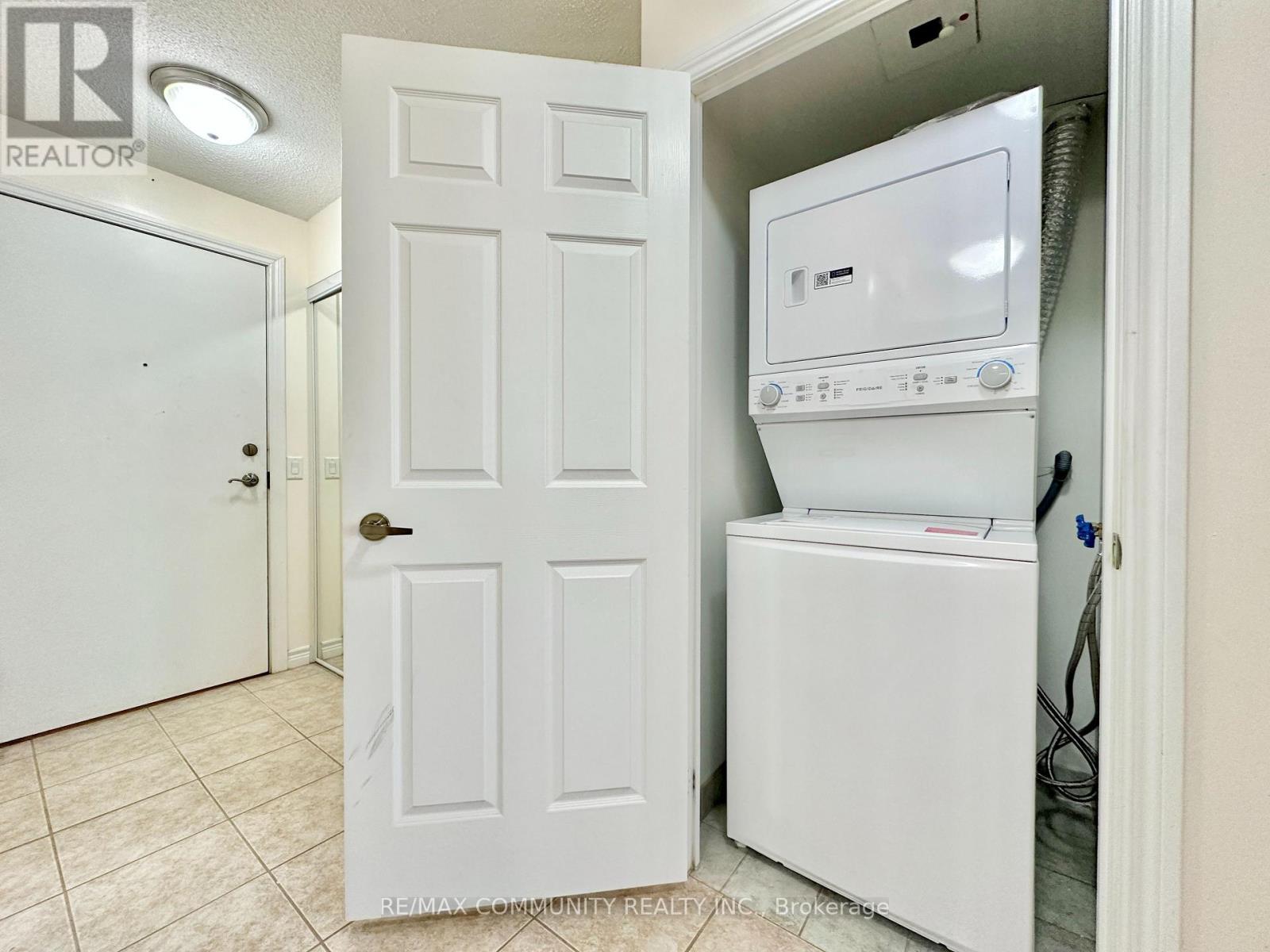 2808 - 710 Humberwood Boulevard, Toronto, Ontario  M9W 7J5 - Photo 14 - W12984396