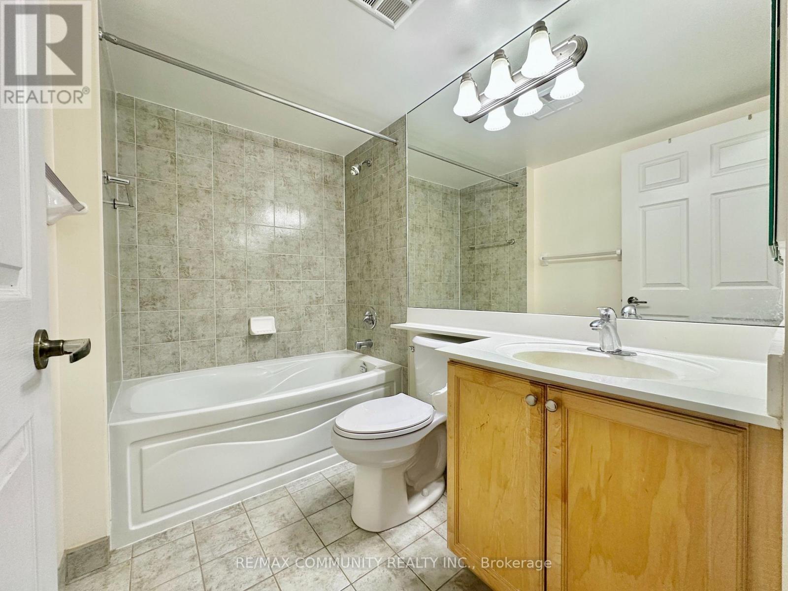 2808 - 710 Humberwood Boulevard, Toronto, Ontario  M9W 7J5 - Photo 23 - W12984396