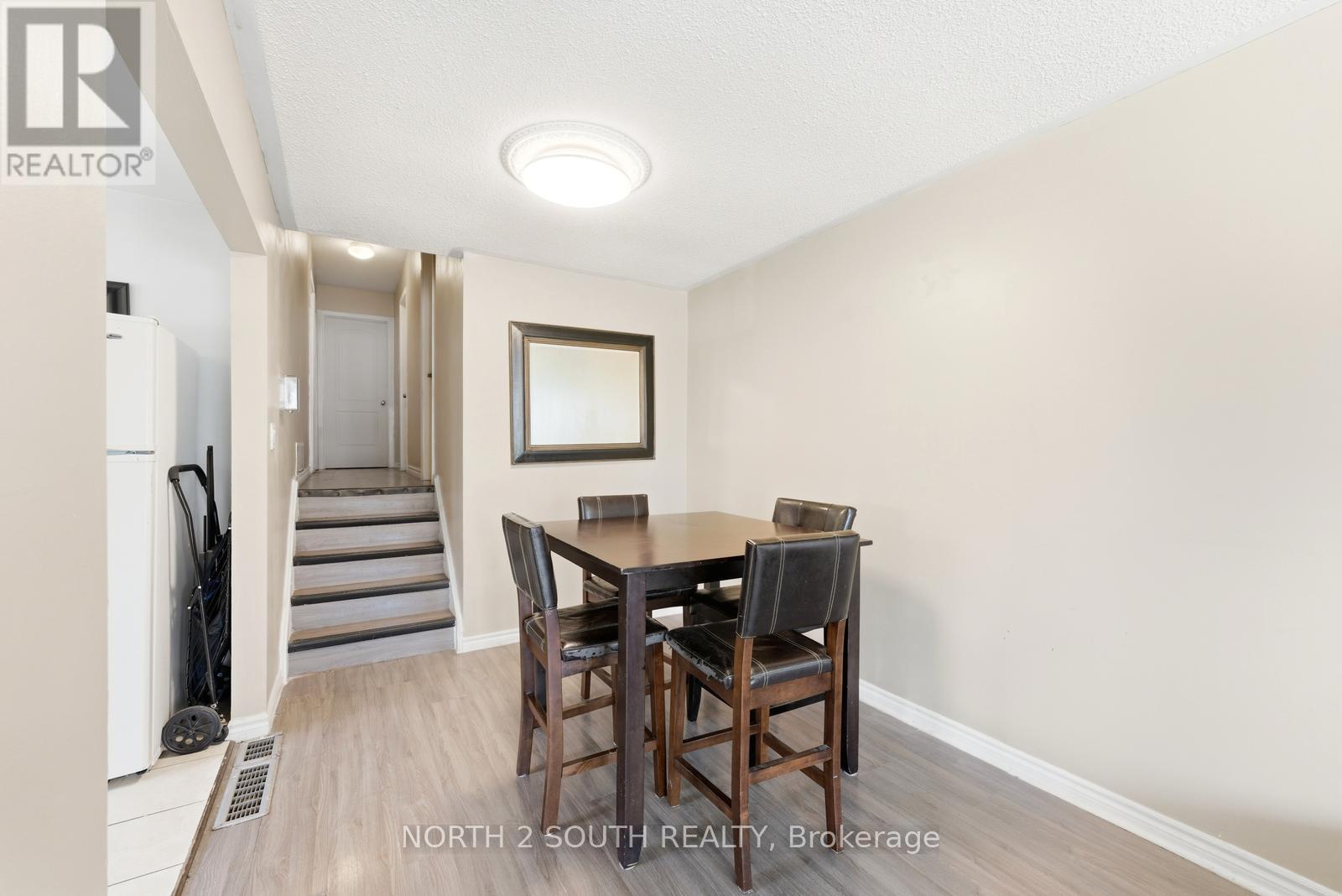 7739 Priory Crescent, Mississauga, Ontario  L4T 3H6 - Photo 19 - W12984412