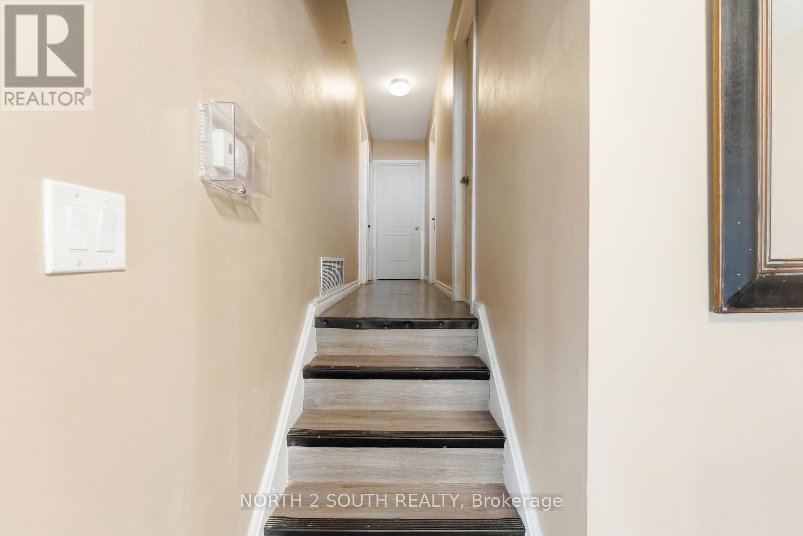 7739 Priory Crescent, Mississauga, Ontario  L4T 3H6 - Photo 20 - W12984412