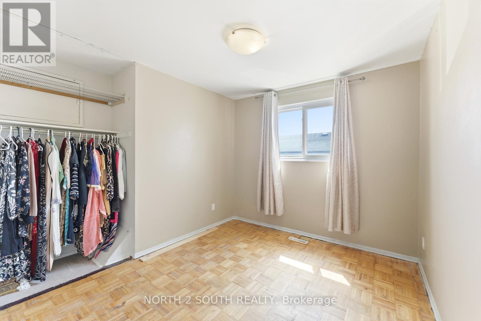 7739 Priory Crescent, Mississauga, Ontario  L4T 3H6 - Photo 22 - W12984412