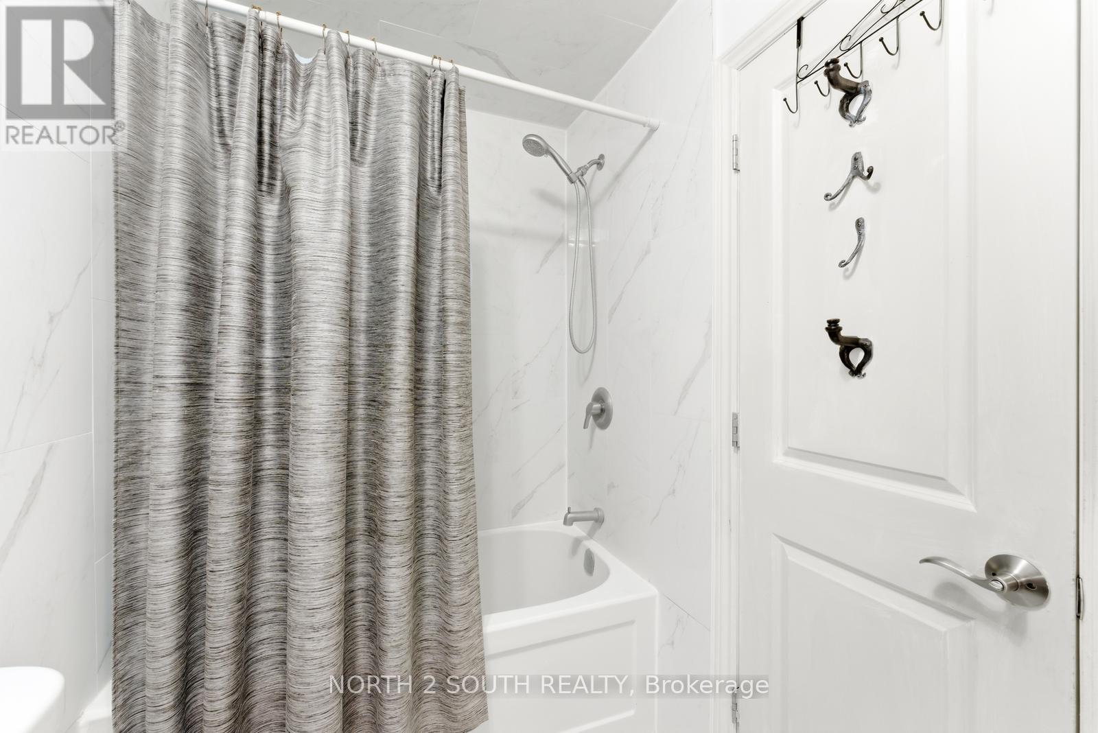 7739 Priory Crescent, Mississauga, Ontario  L4T 3H6 - Photo 25 - W12984412