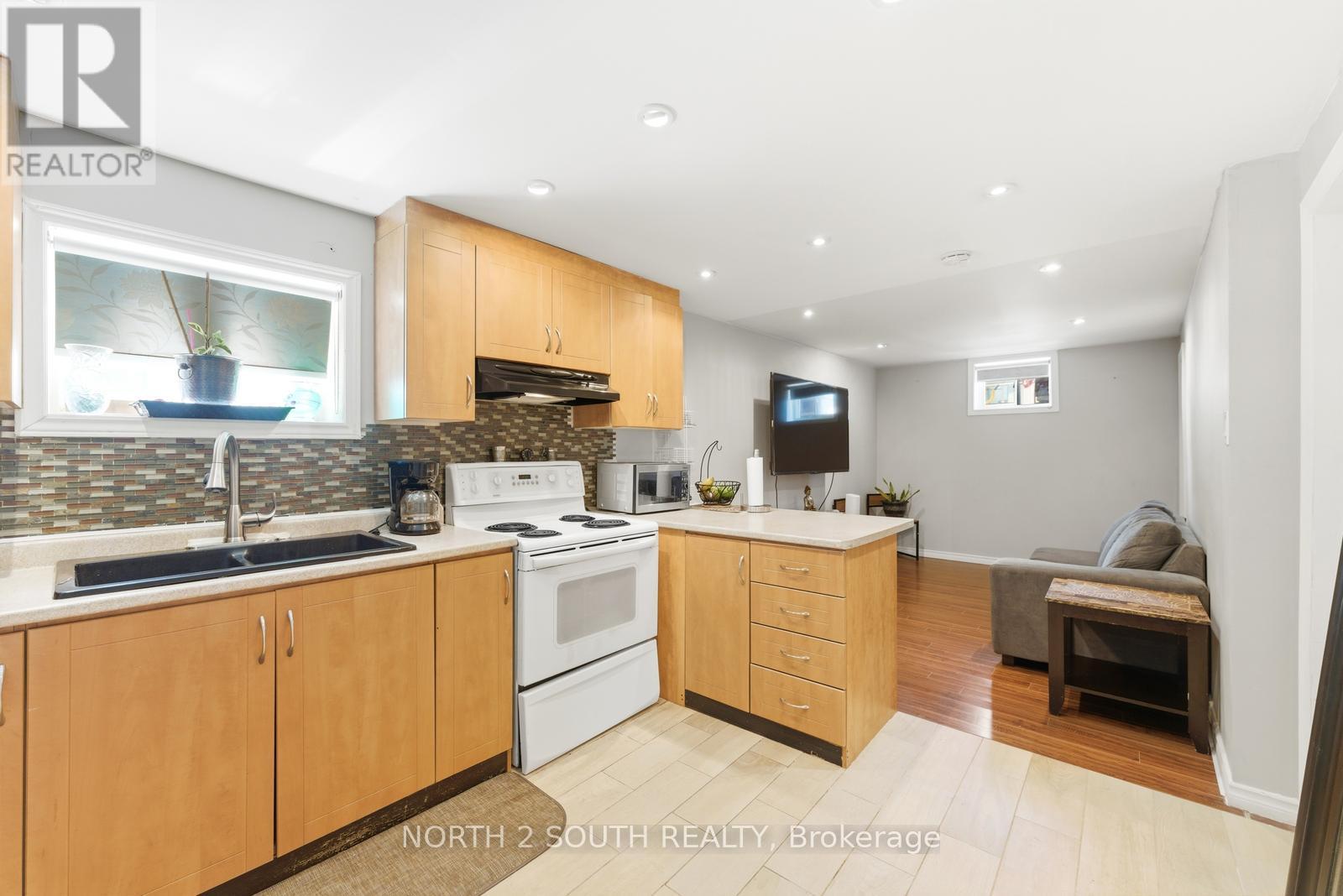 7739 Priory Crescent, Mississauga, Ontario  L4T 3H6 - Photo 27 - W12984412